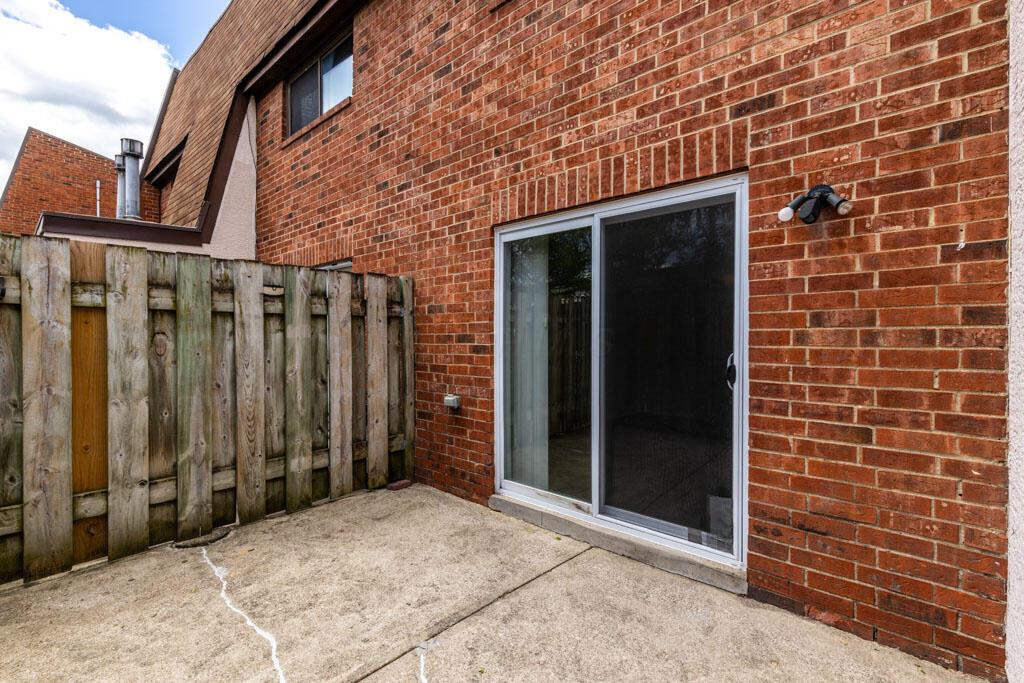 13 King Arthur Boulevard, 13