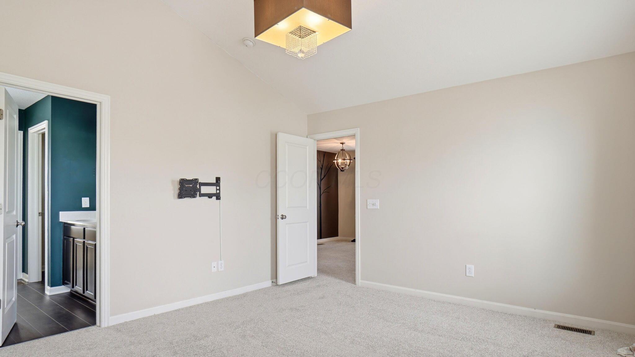 4721 Sahalee Drive