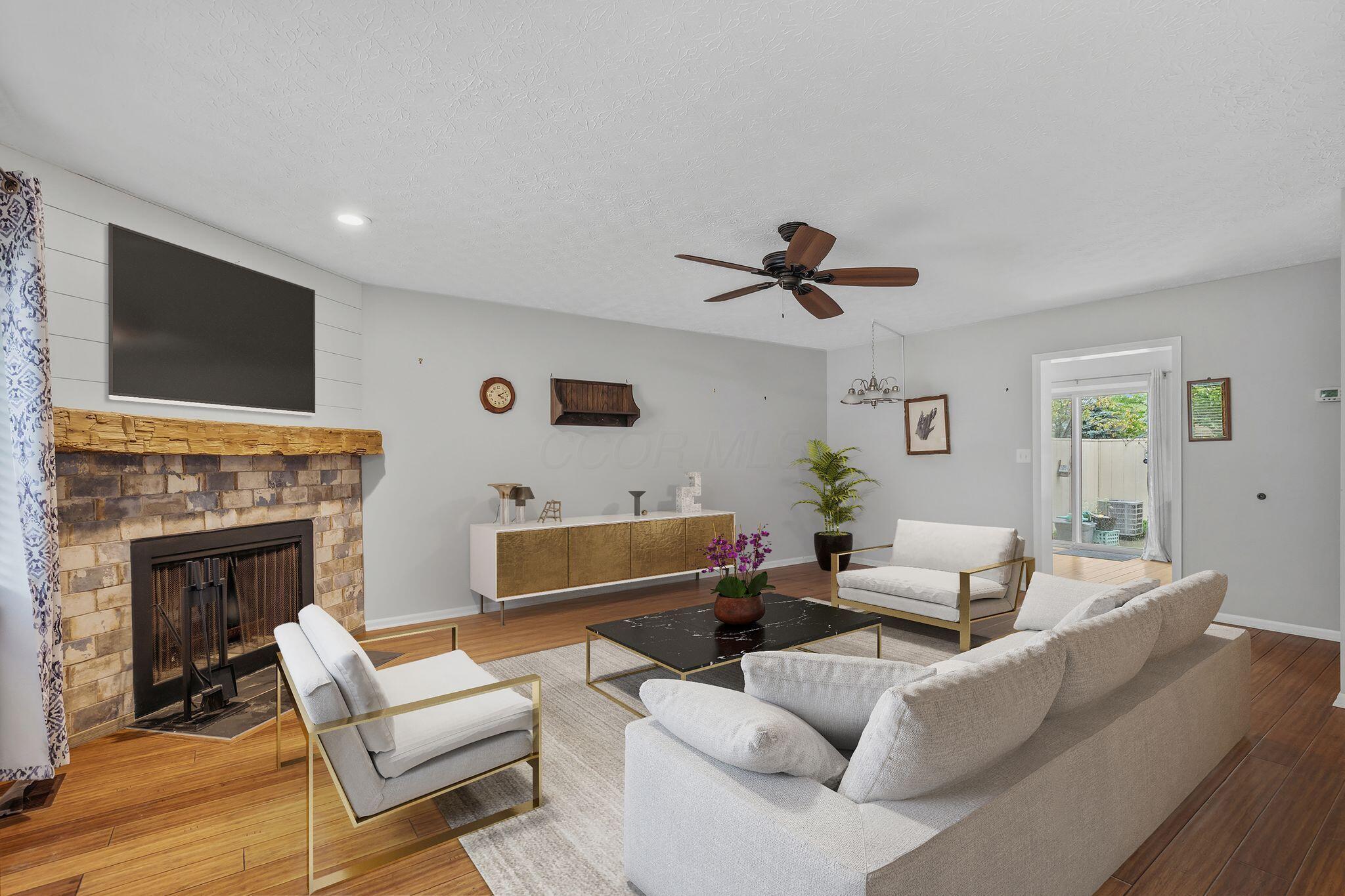 5385 Shannon Lane, 85