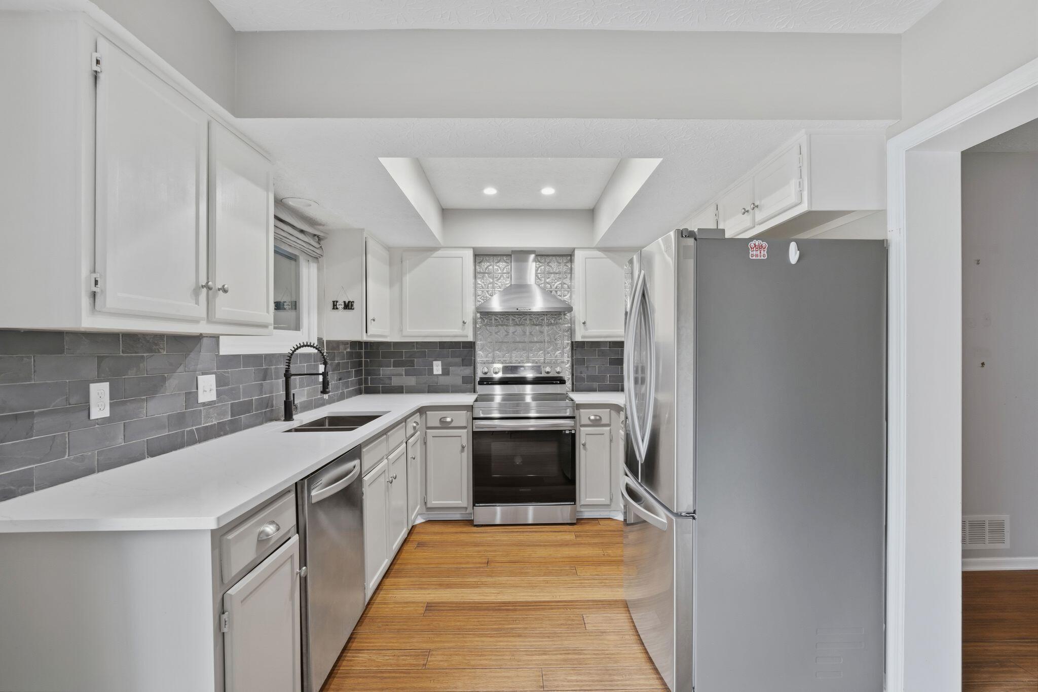 5385 Shannon Lane, 85