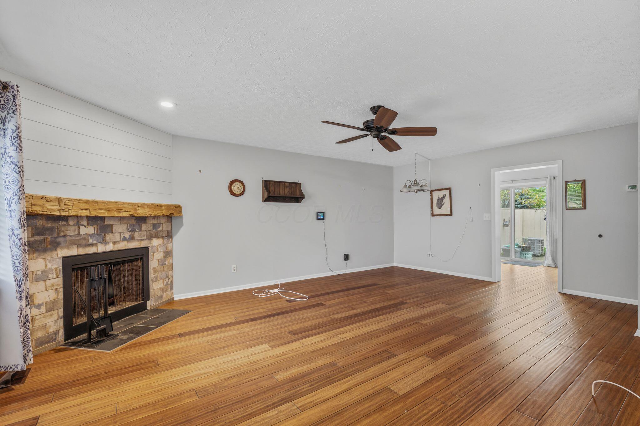 5385 Shannon Lane, 85