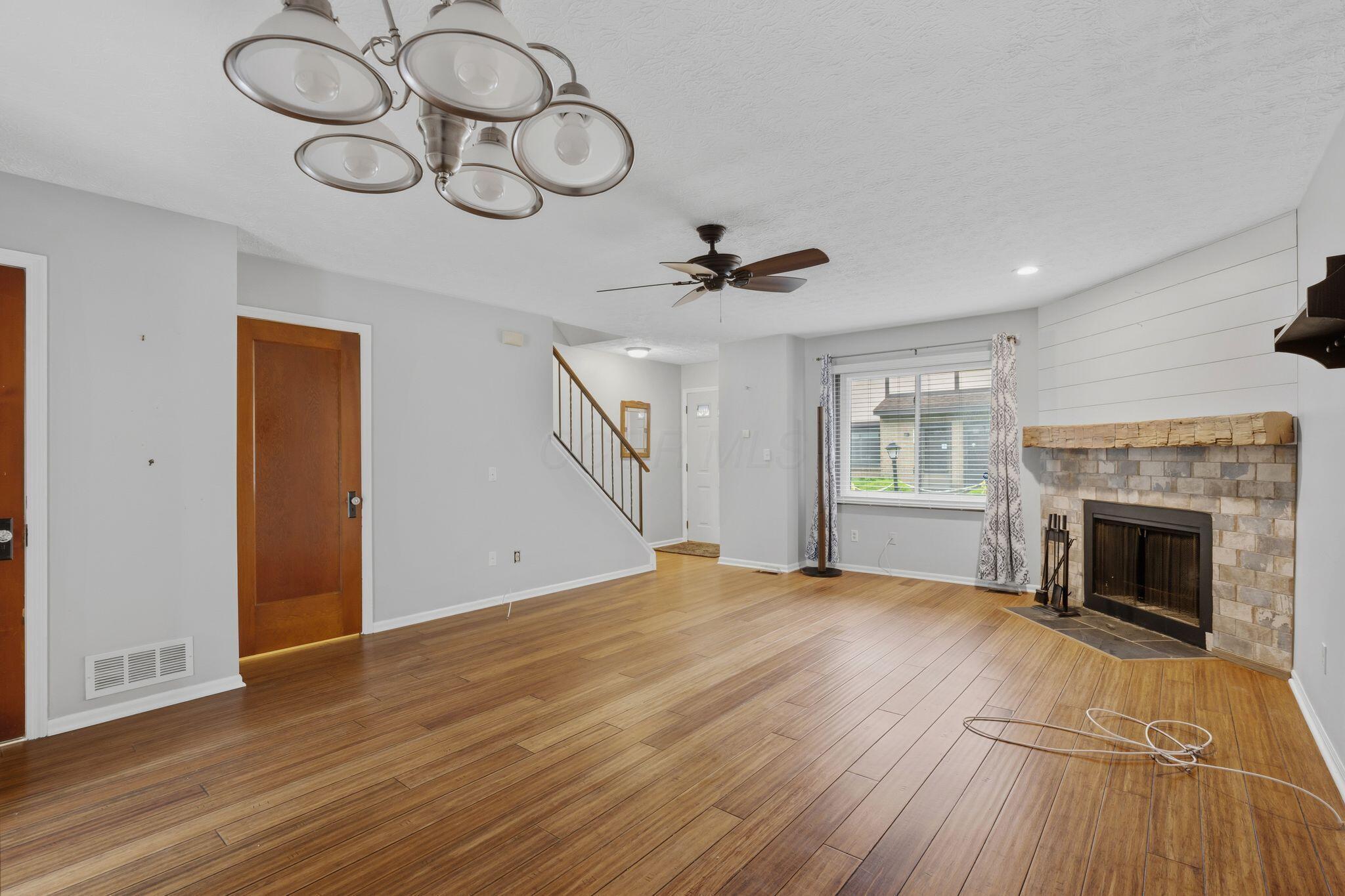 5385 Shannon Lane, 85