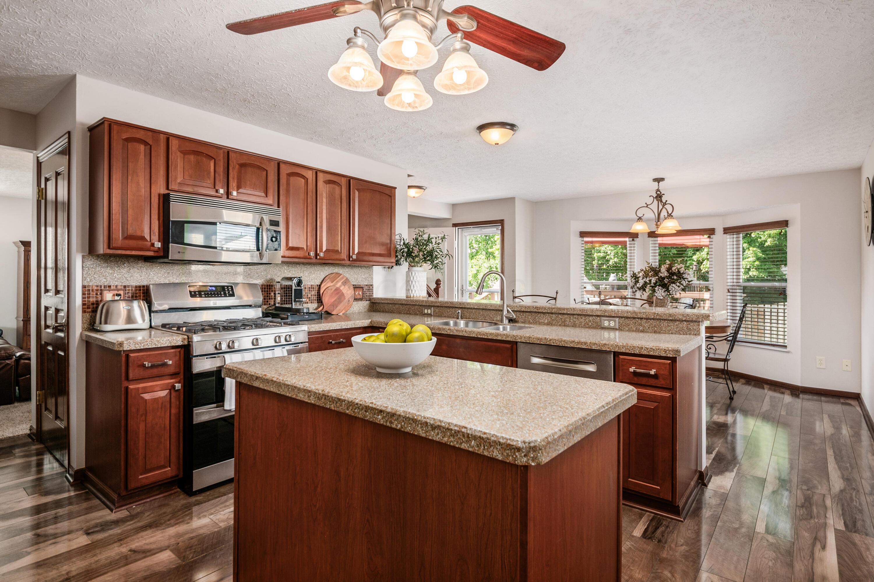 736 Sanville Drive