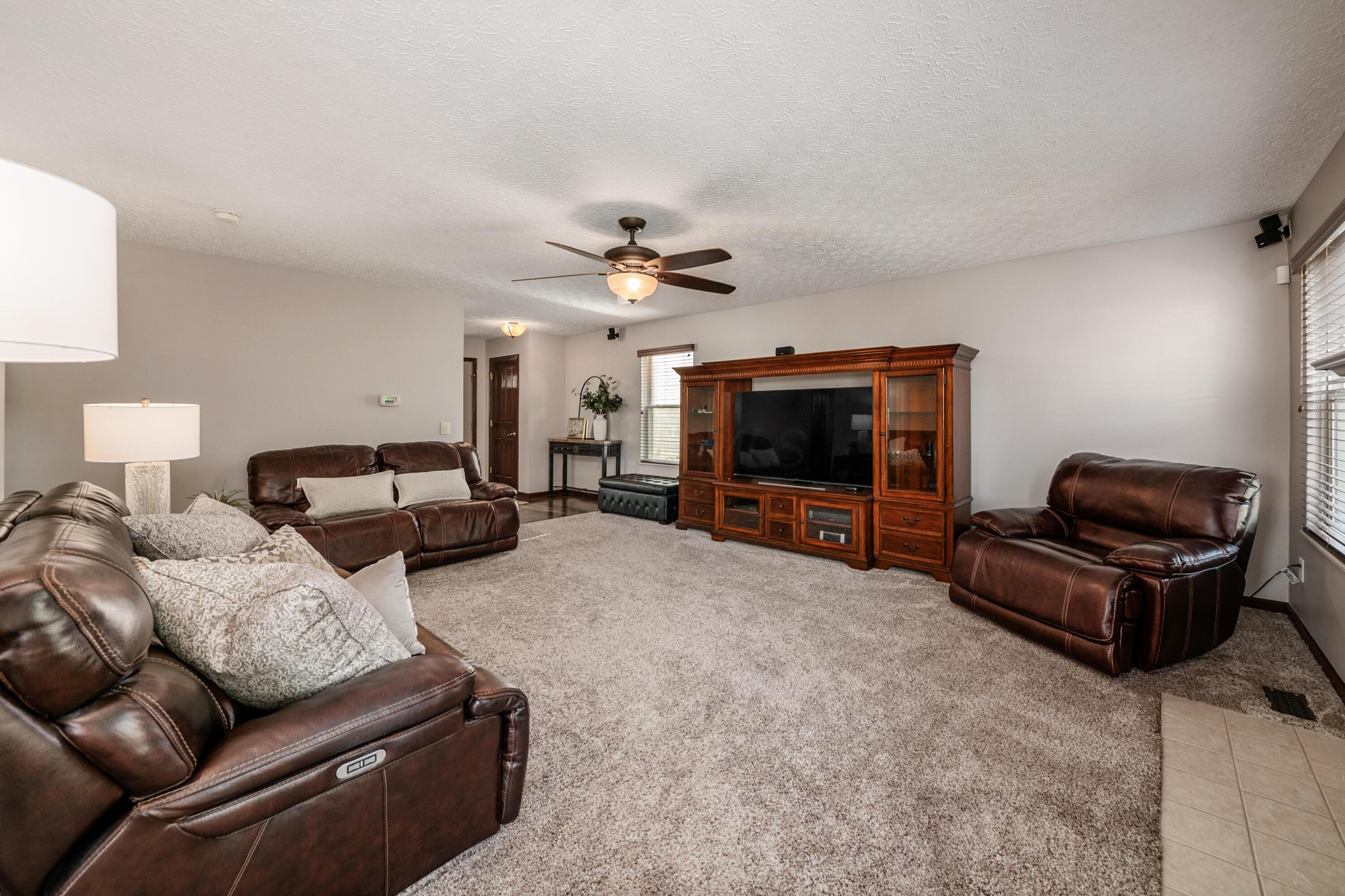 736 Sanville Drive