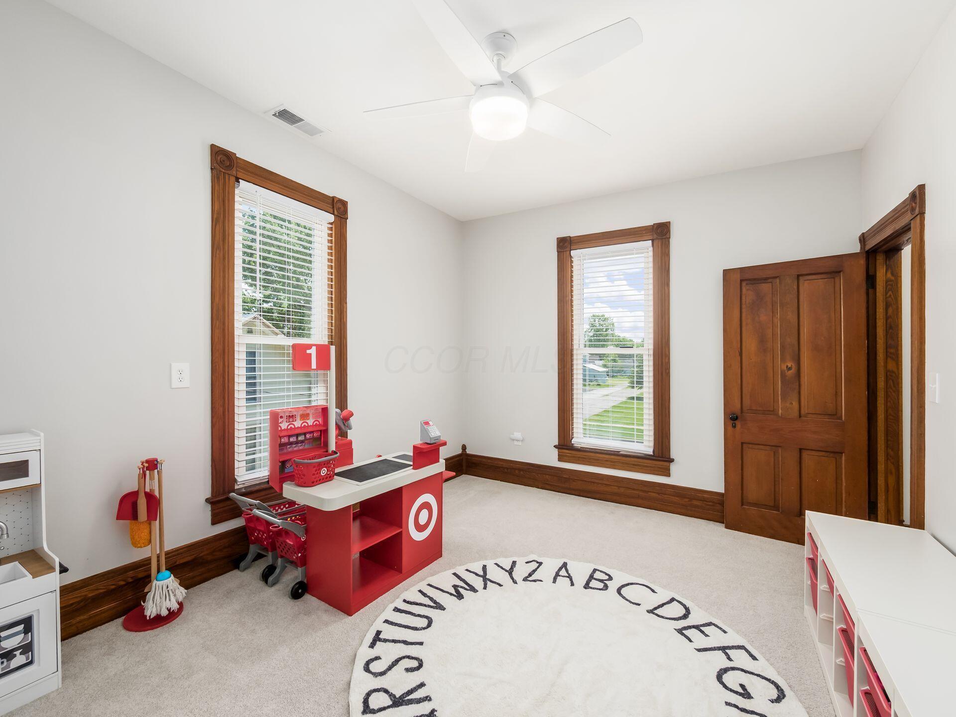 304 E High Street