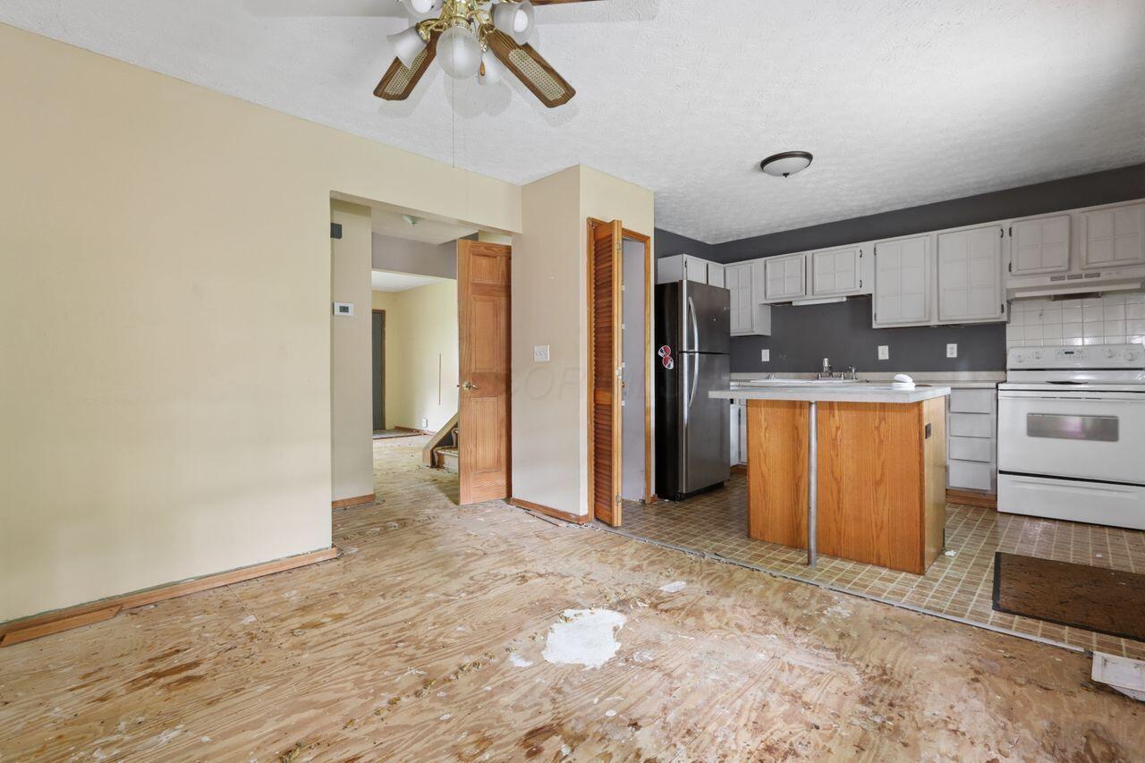 4087 Forest Edge Drive