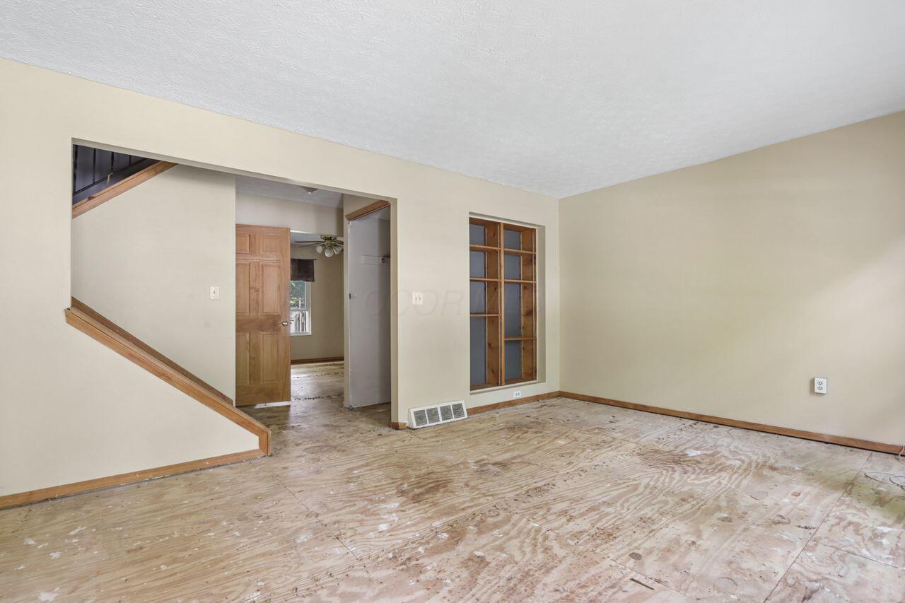 4087 Forest Edge Drive