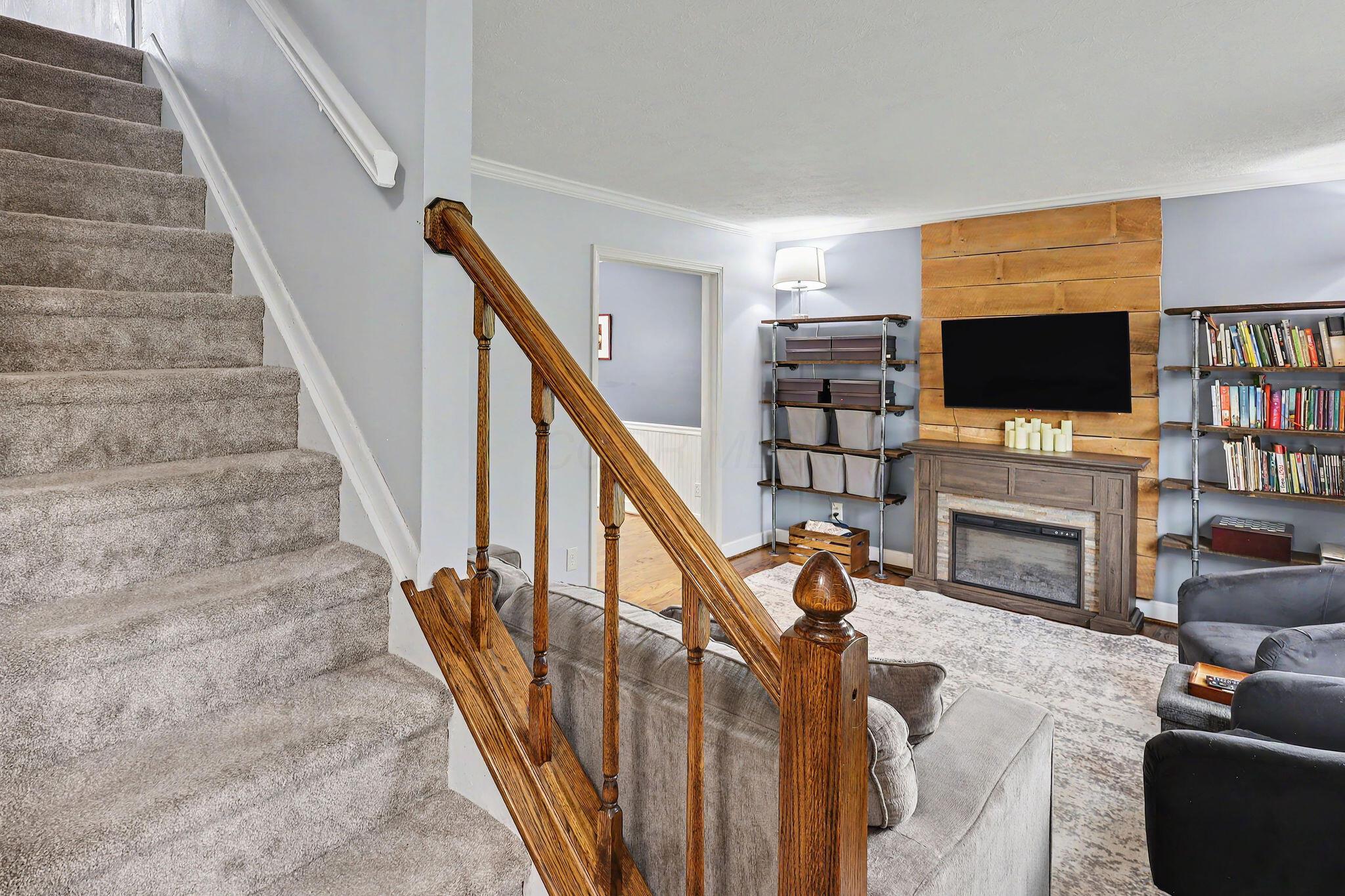 445 High Meadows Village Drive