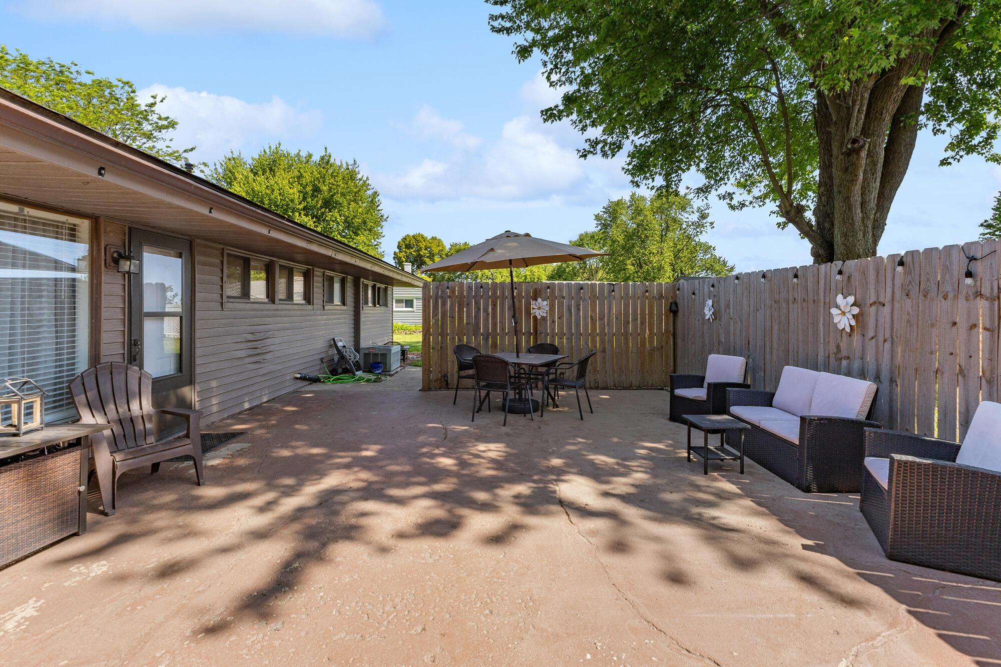 288 Sara Avenue