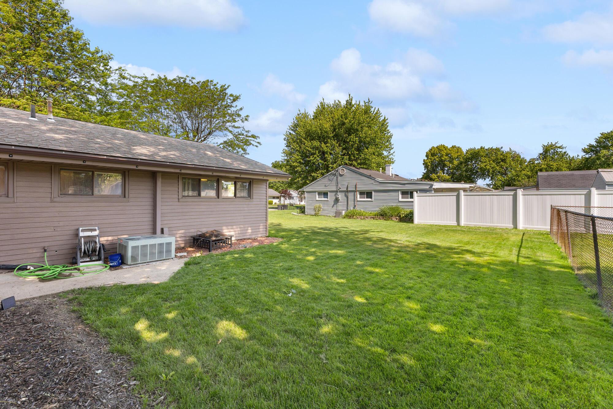 288 Sara Avenue