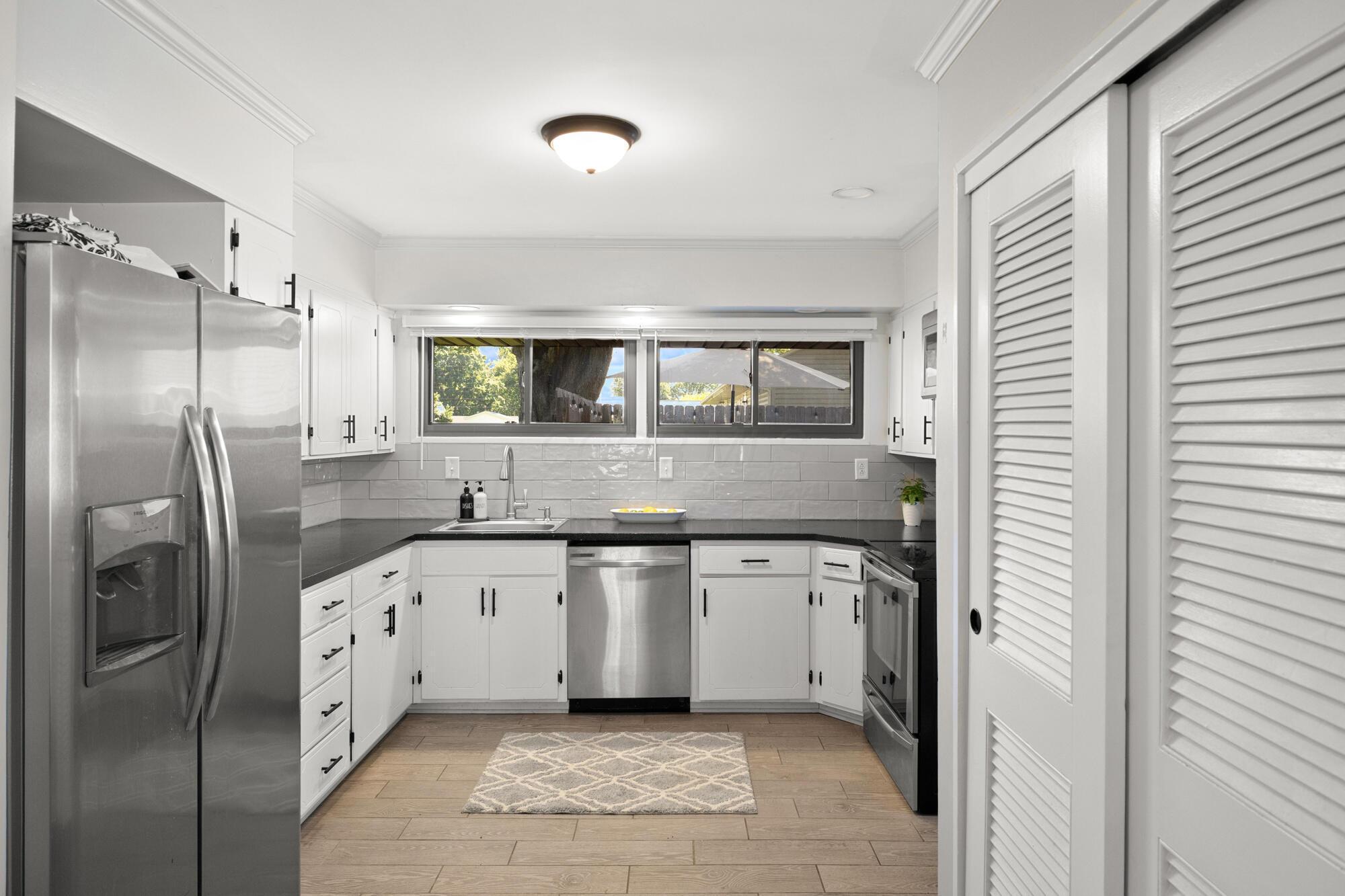 288 Sara Avenue