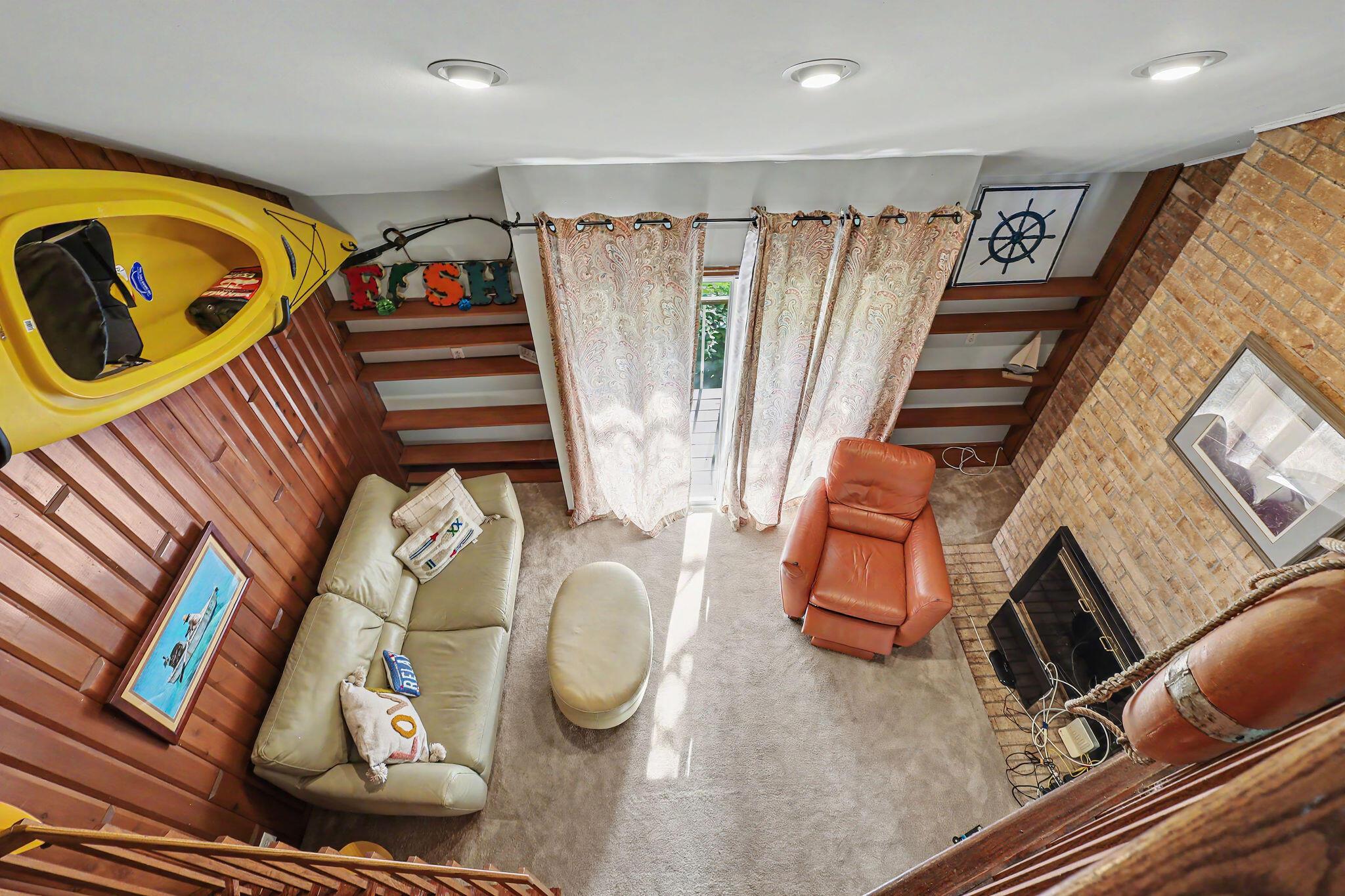 4337 Latin Lane, 109