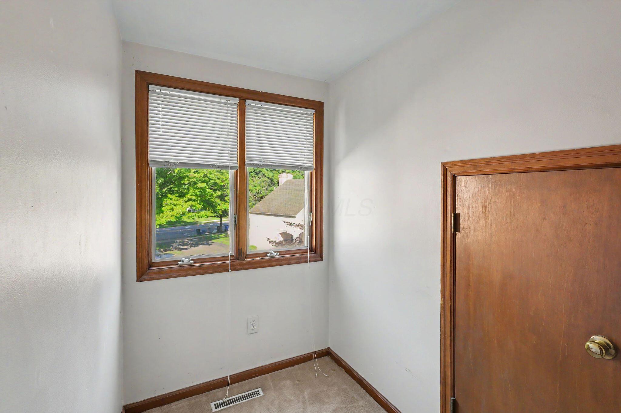 4337 Latin Lane, 109