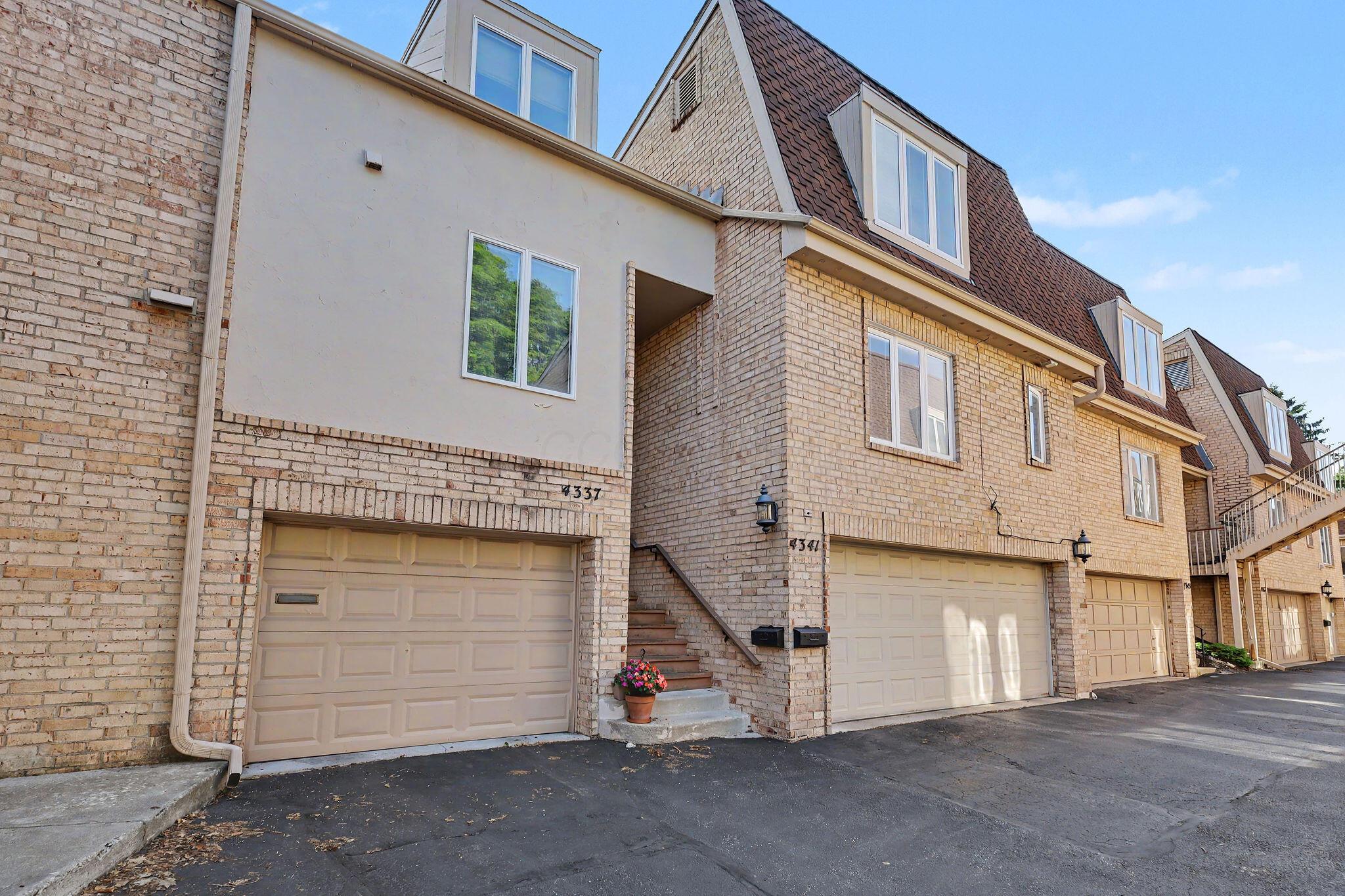 4337 Latin Lane, 109