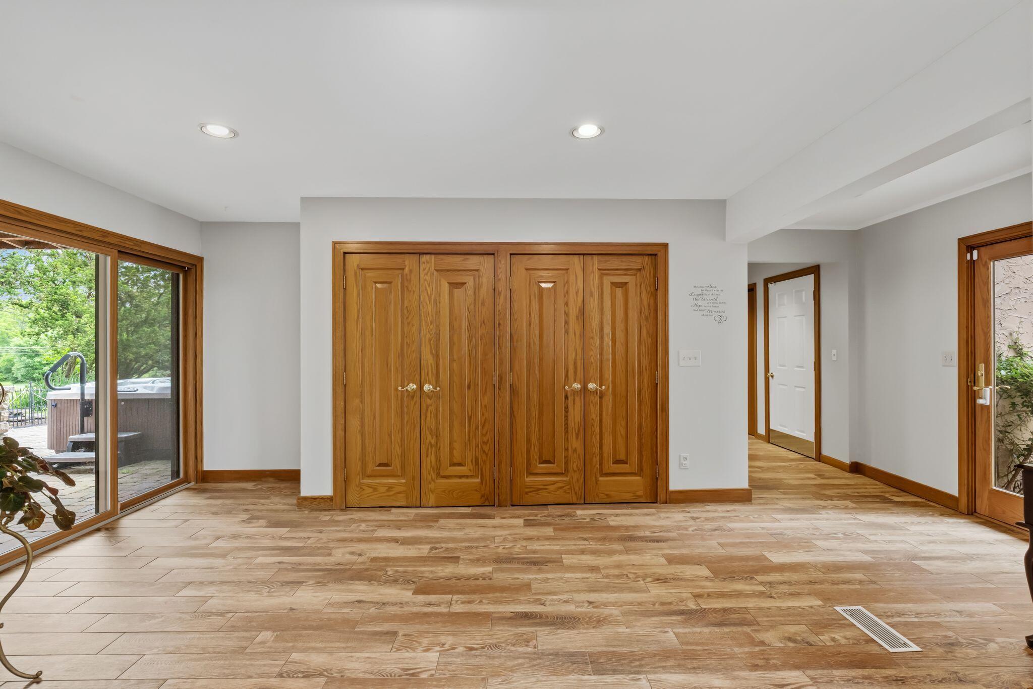 4528 Ravine Drive
