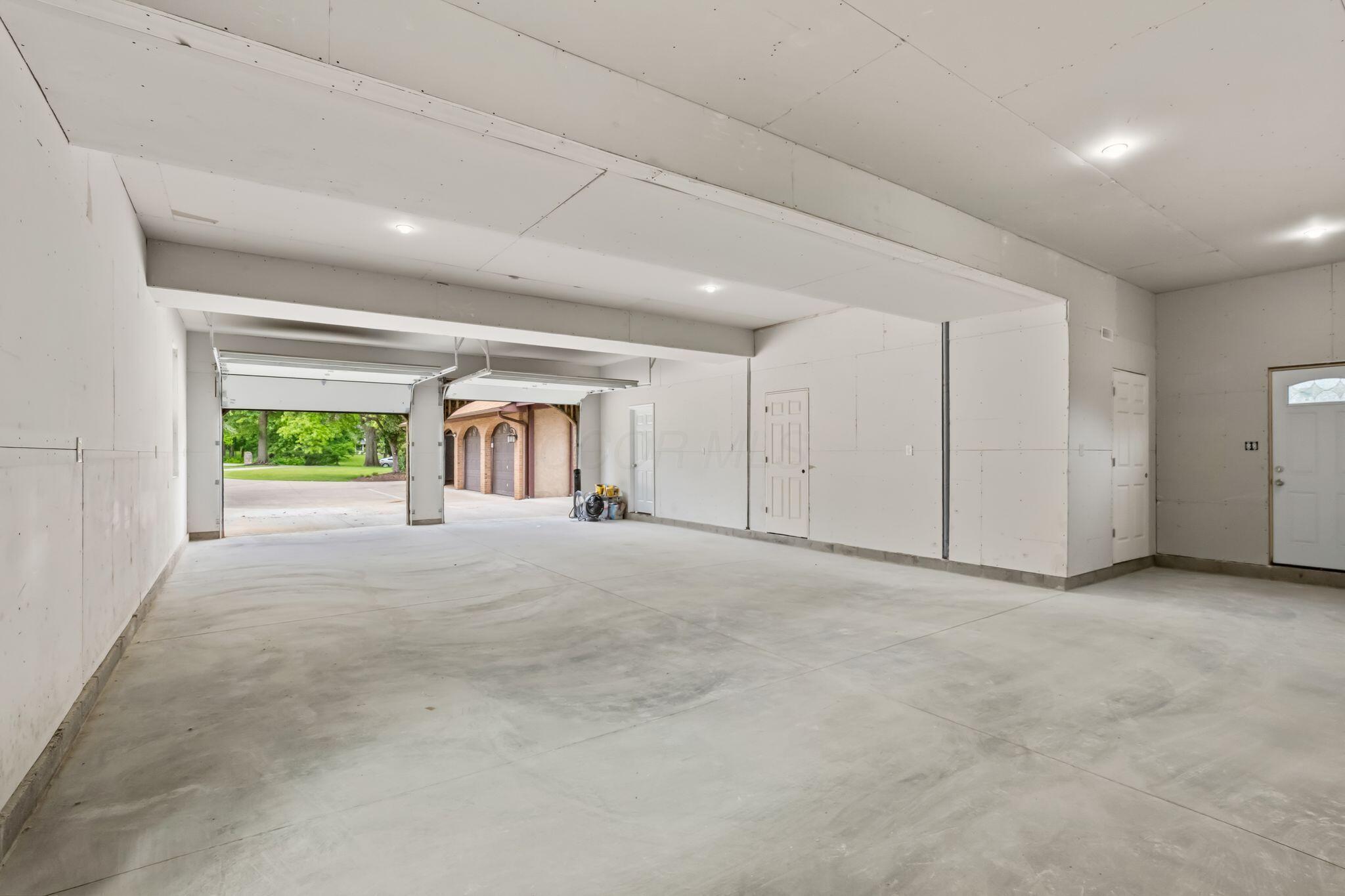 4528 Ravine Drive