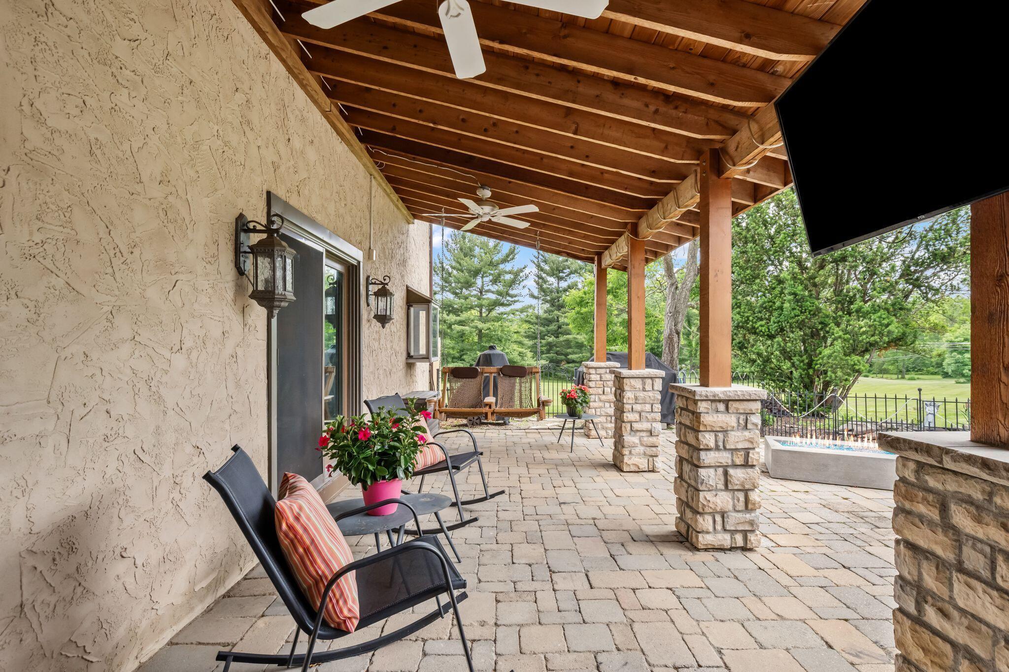 4528 Ravine Drive
