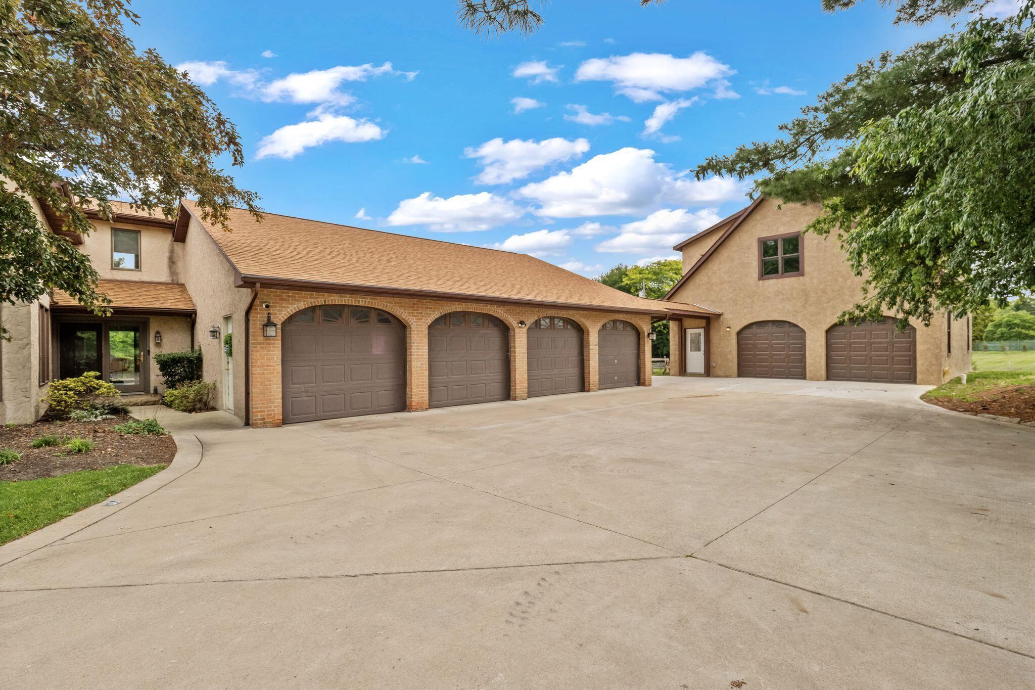 4528 Ravine Drive