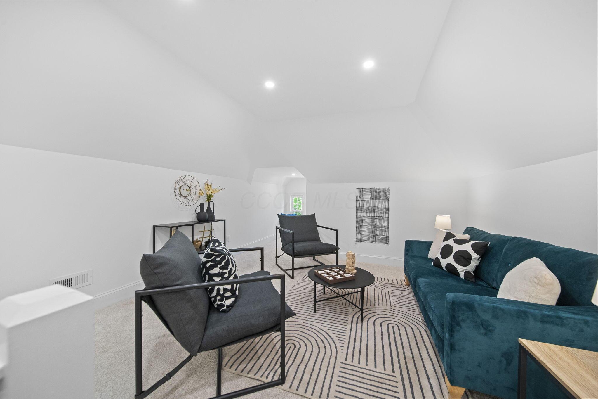 325 W William Street