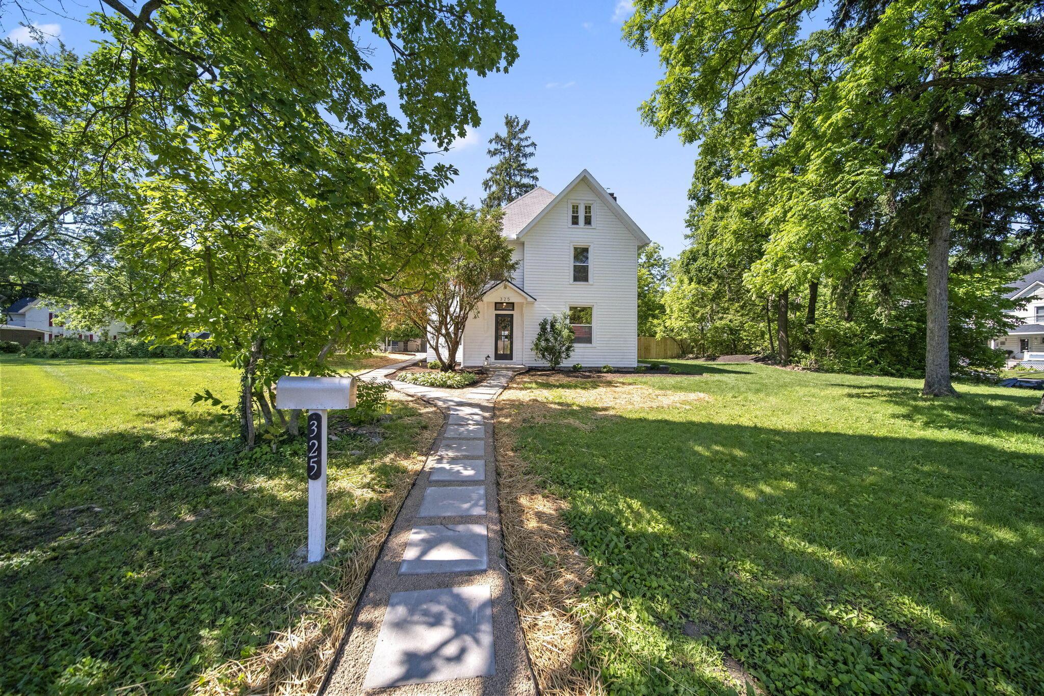 325 W William Street