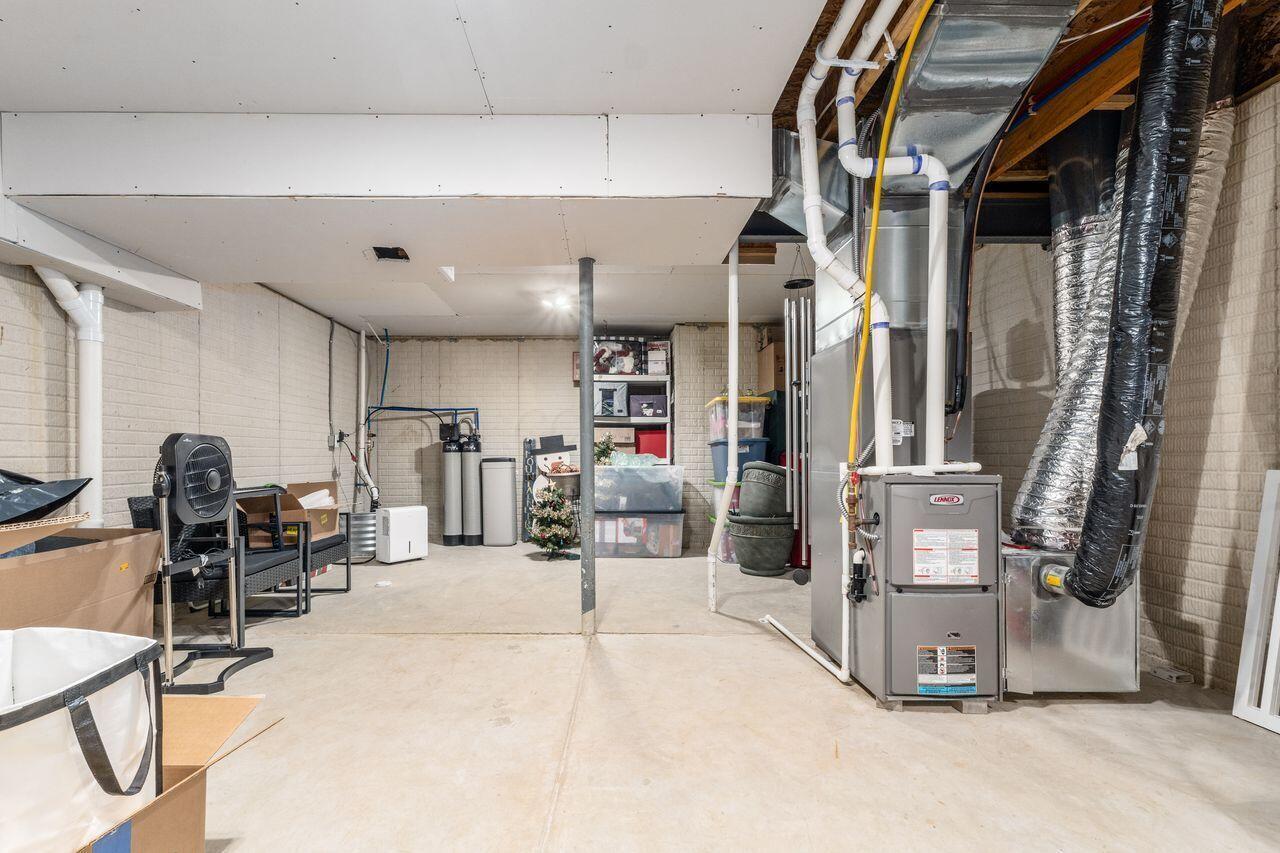 926 Burtwood Drive
