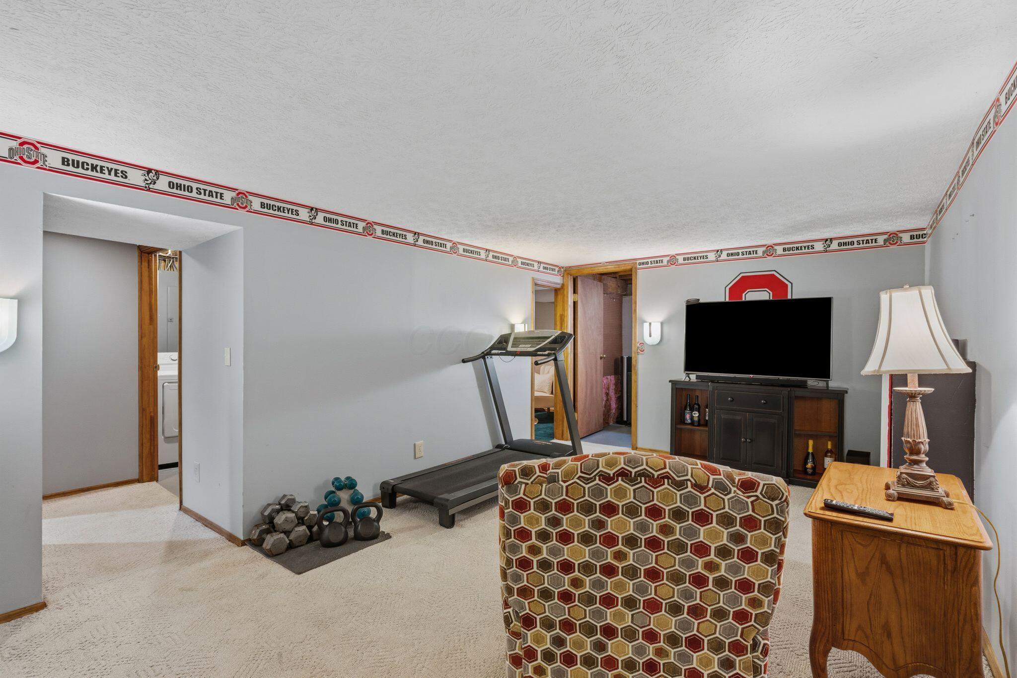 2166 Blackoak Avenue