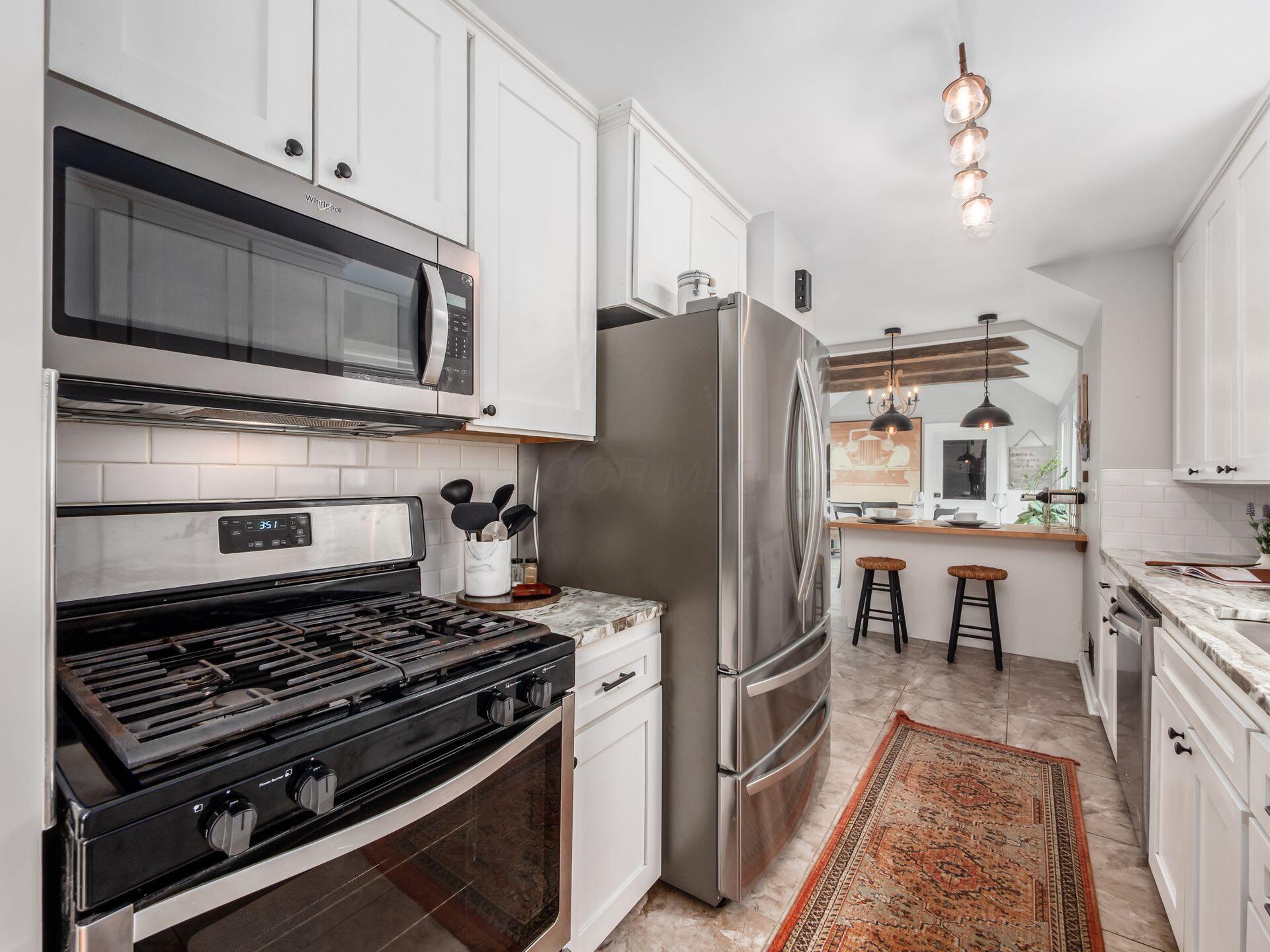 357 Canyon Drive S