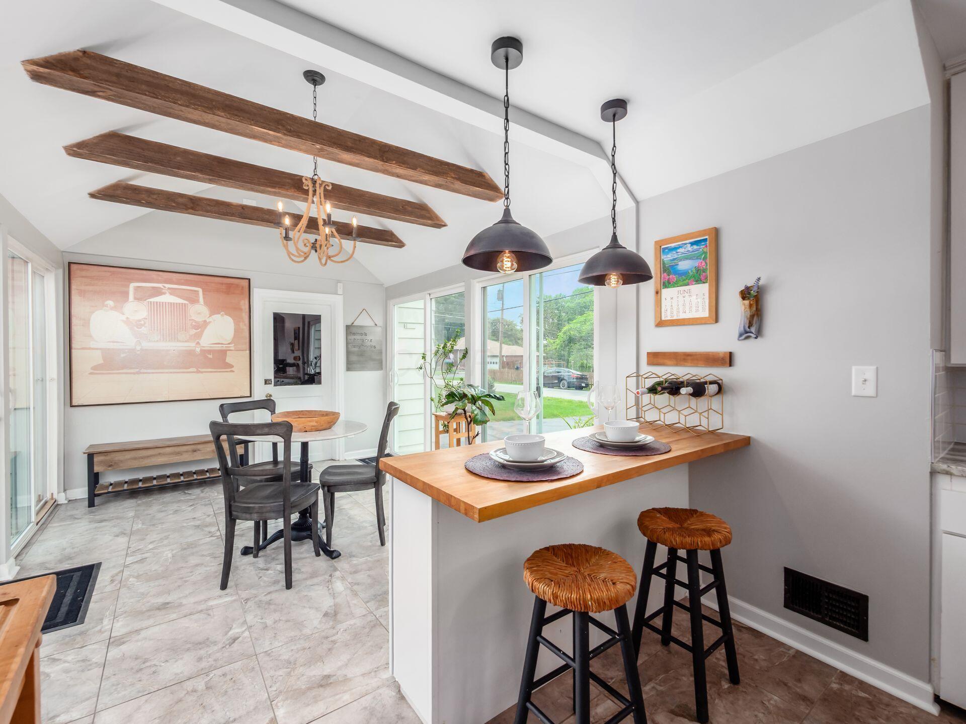357 Canyon Drive S