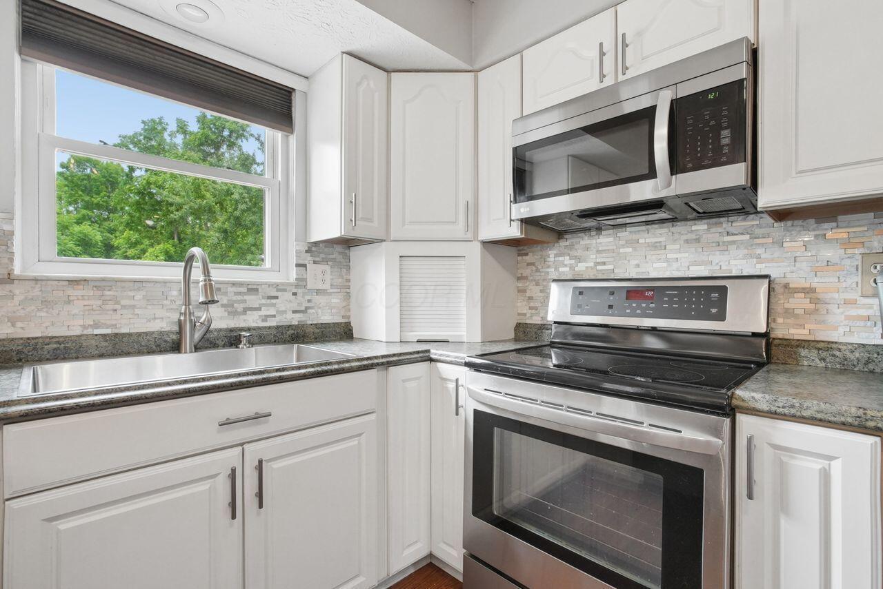 214 Greenbrier Road