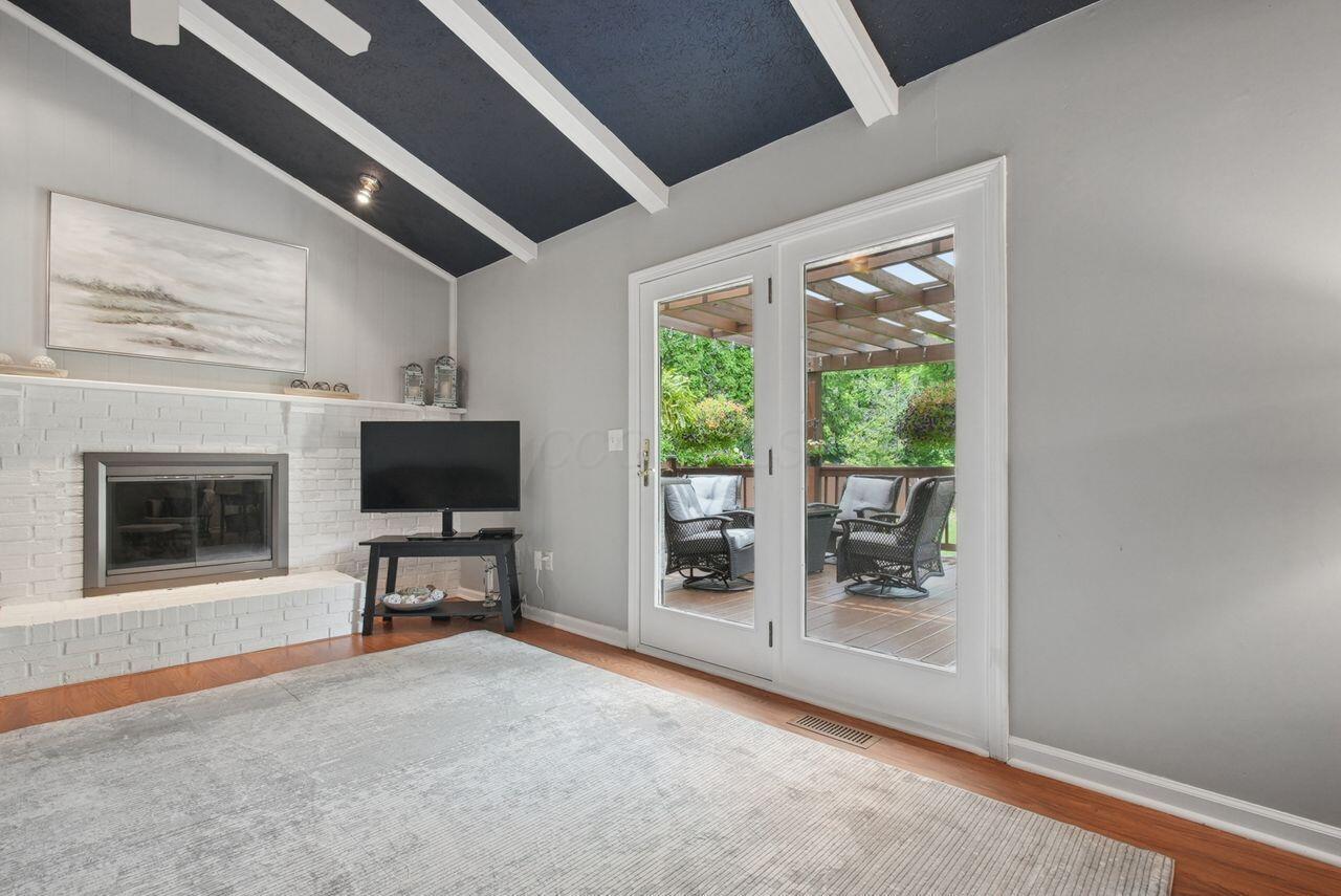 214 Greenbrier Road