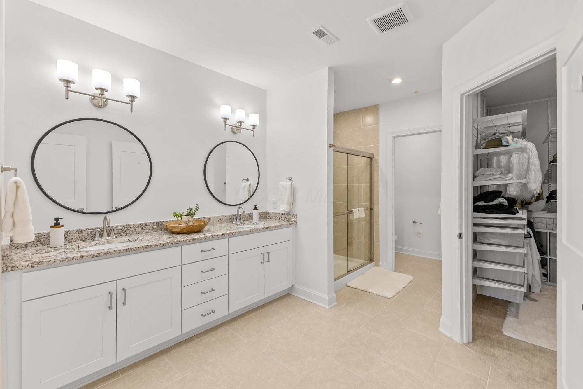 5233 Highpointe Lakes Drive, 402