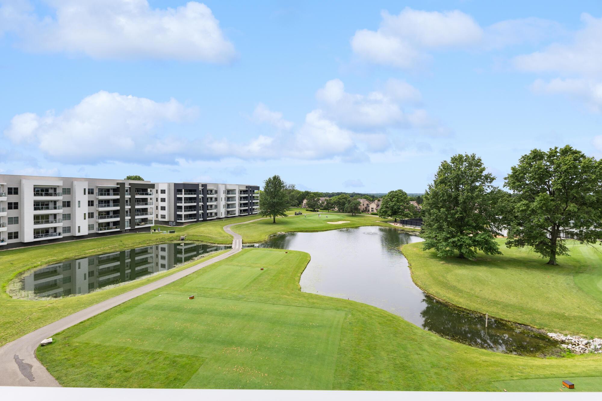 5233 Highpointe Lakes Drive, 402