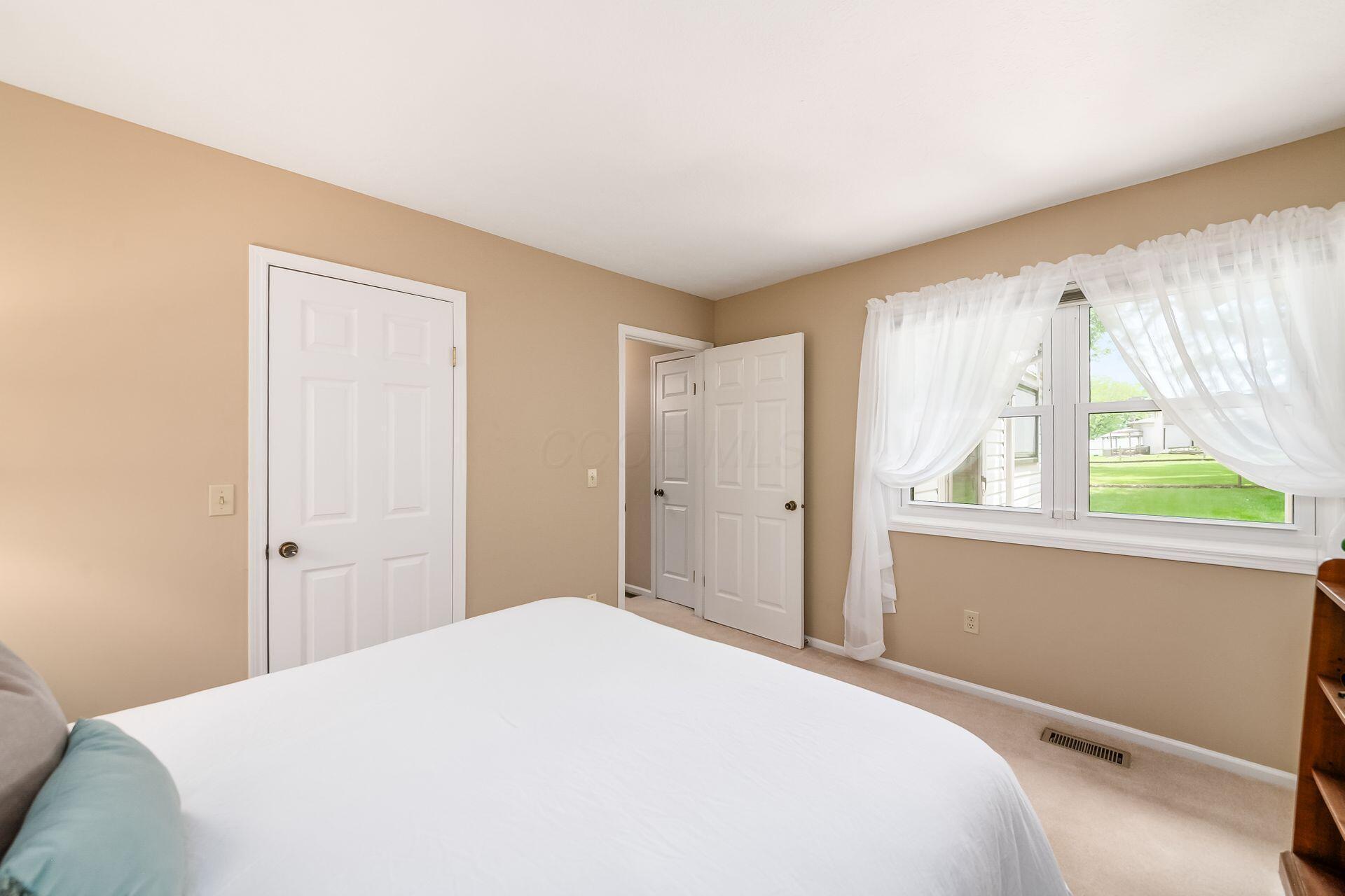 2711 Woodland Trail Drive