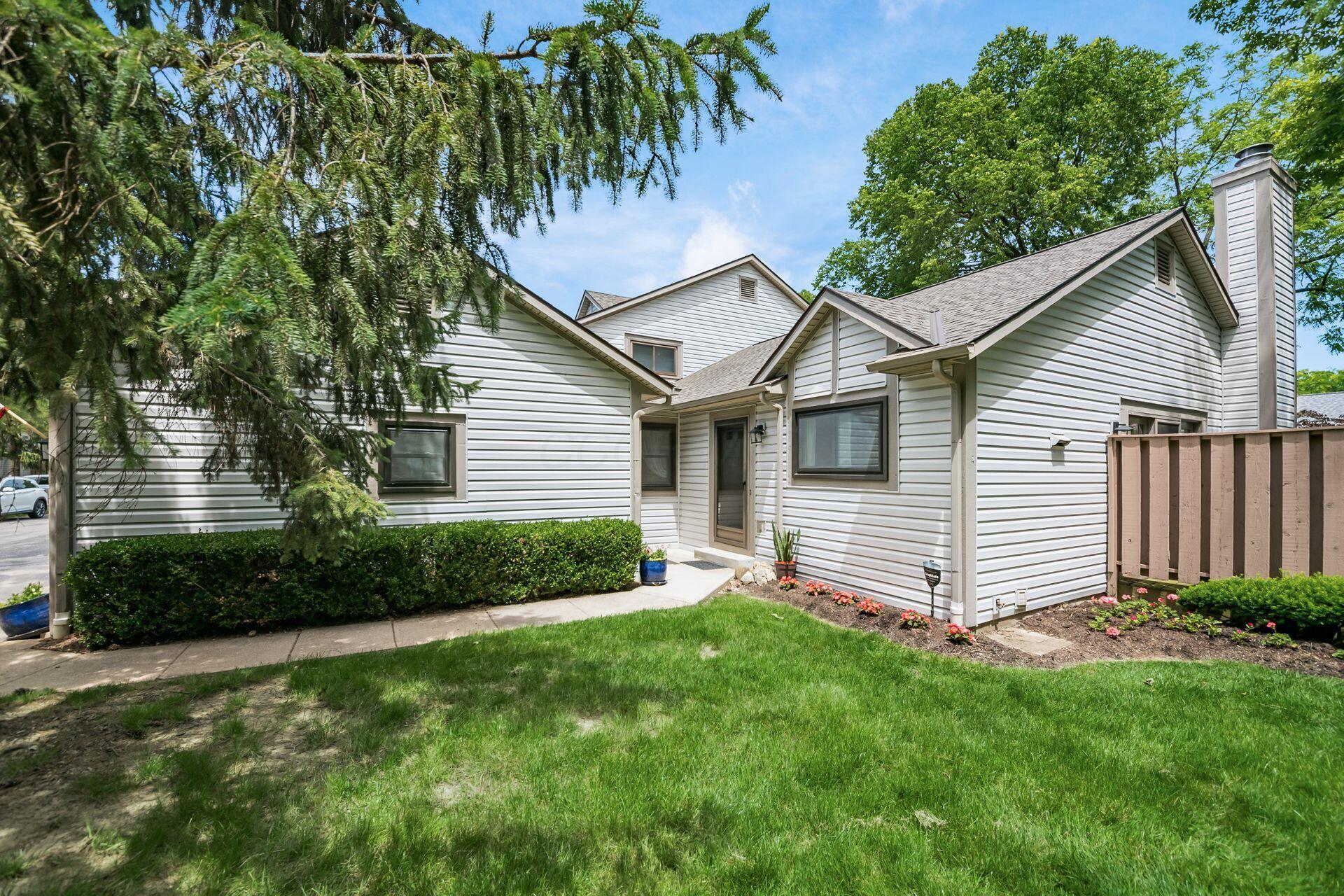 2711 Woodland Trail Drive
