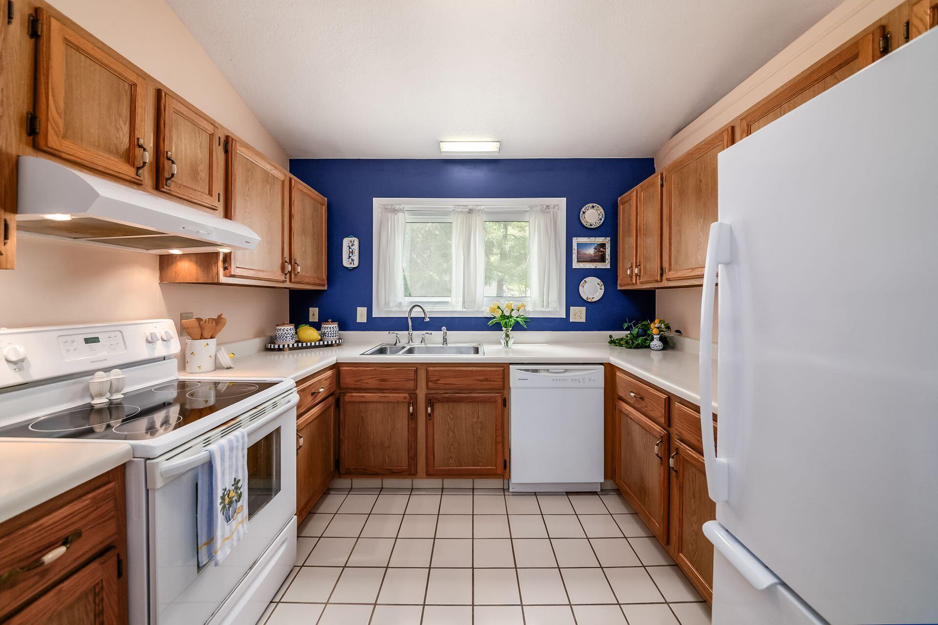 2711 Woodland Trail Drive