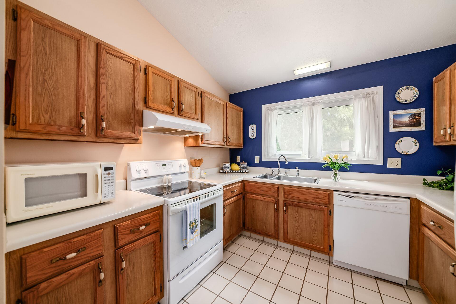 2711 Woodland Trail Drive