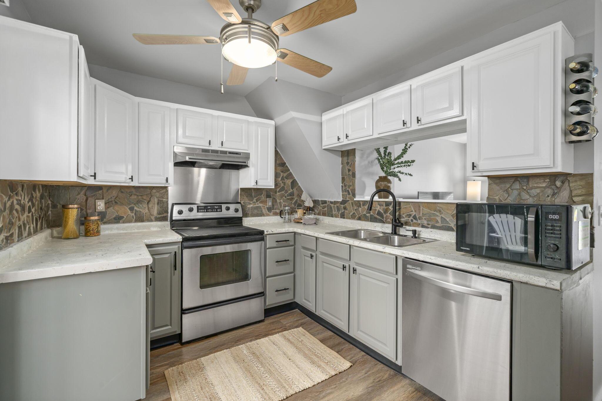 7773 Barkwood Drive, 7C