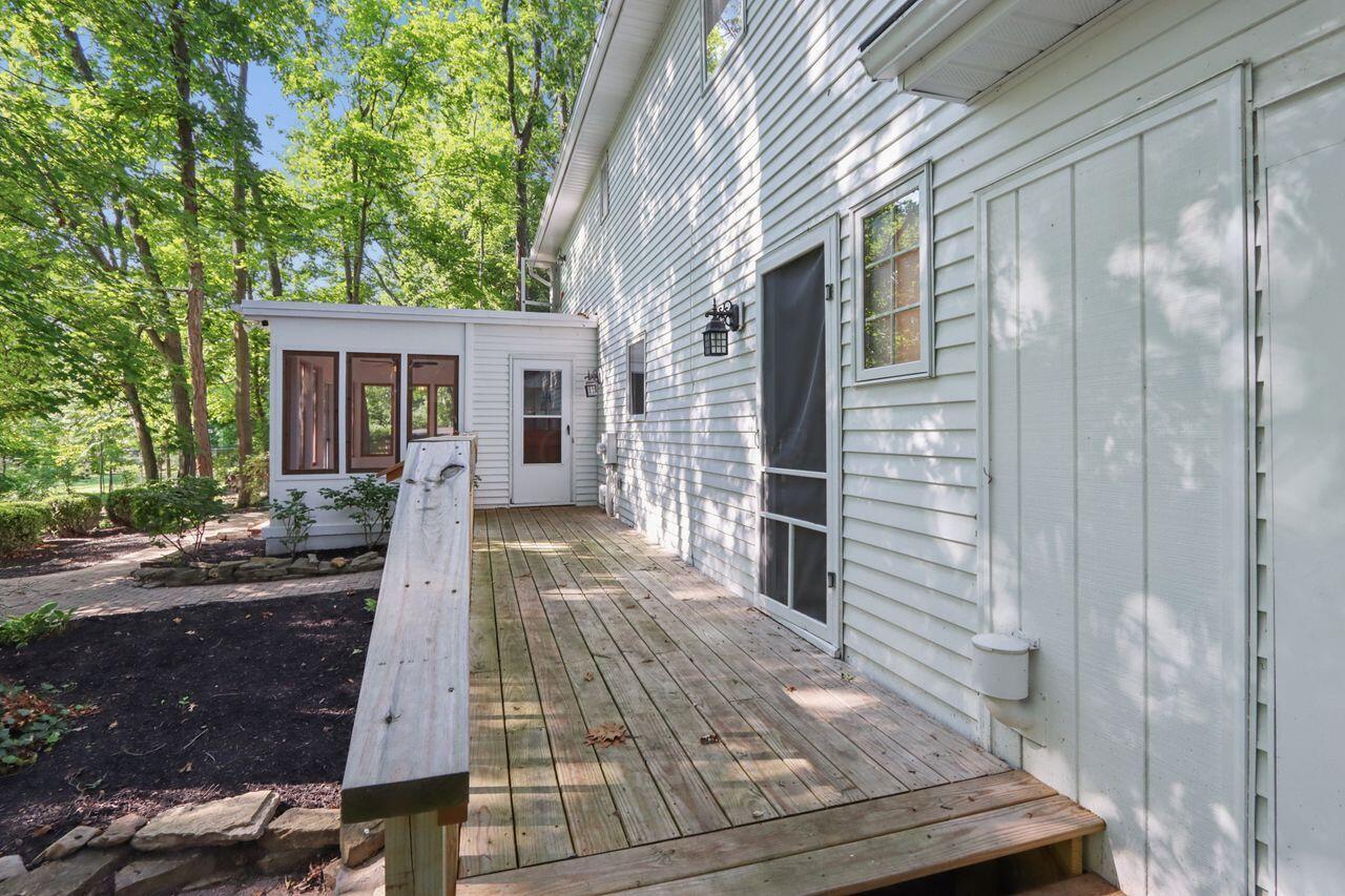 730 Mohican Way