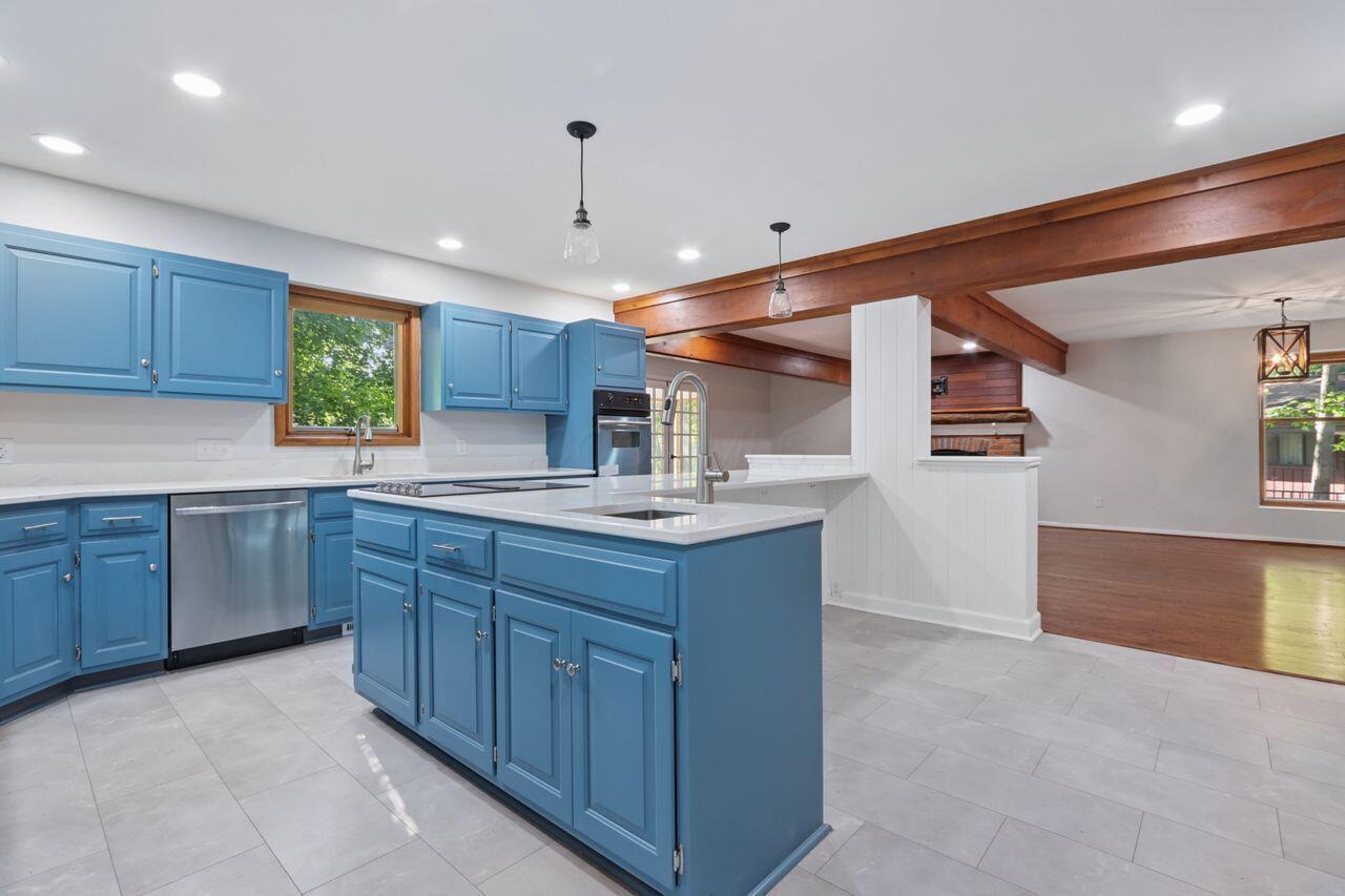 730 Mohican Way