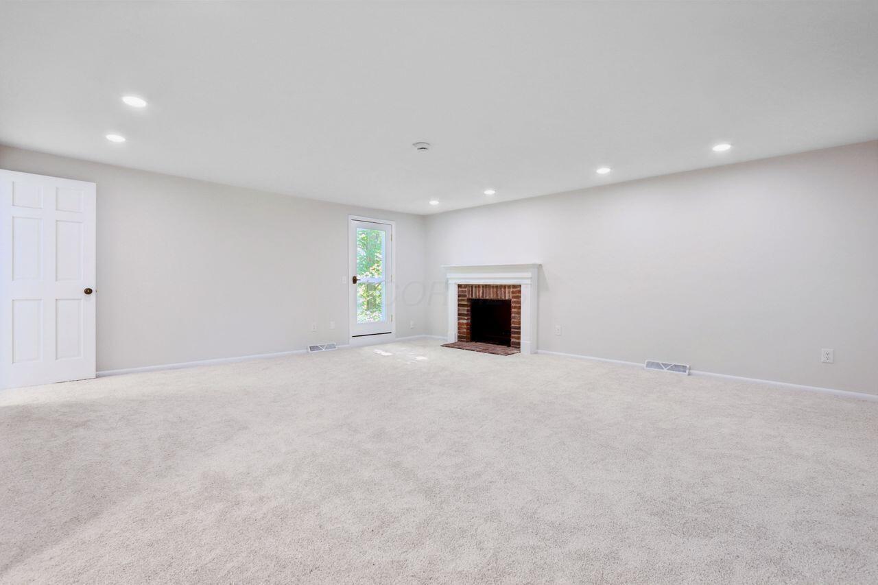 730 Mohican Way