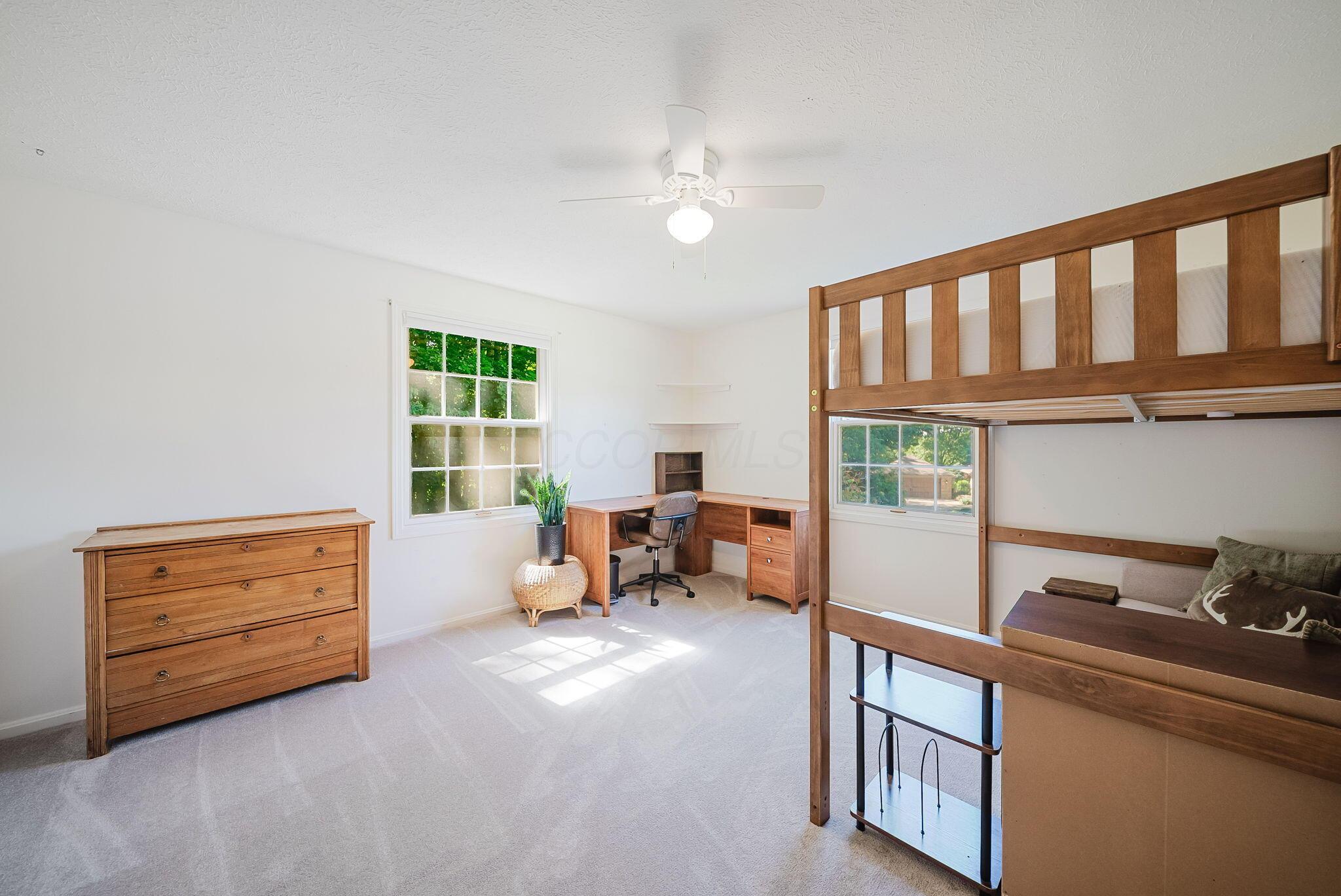 1186 Royal Oak Court