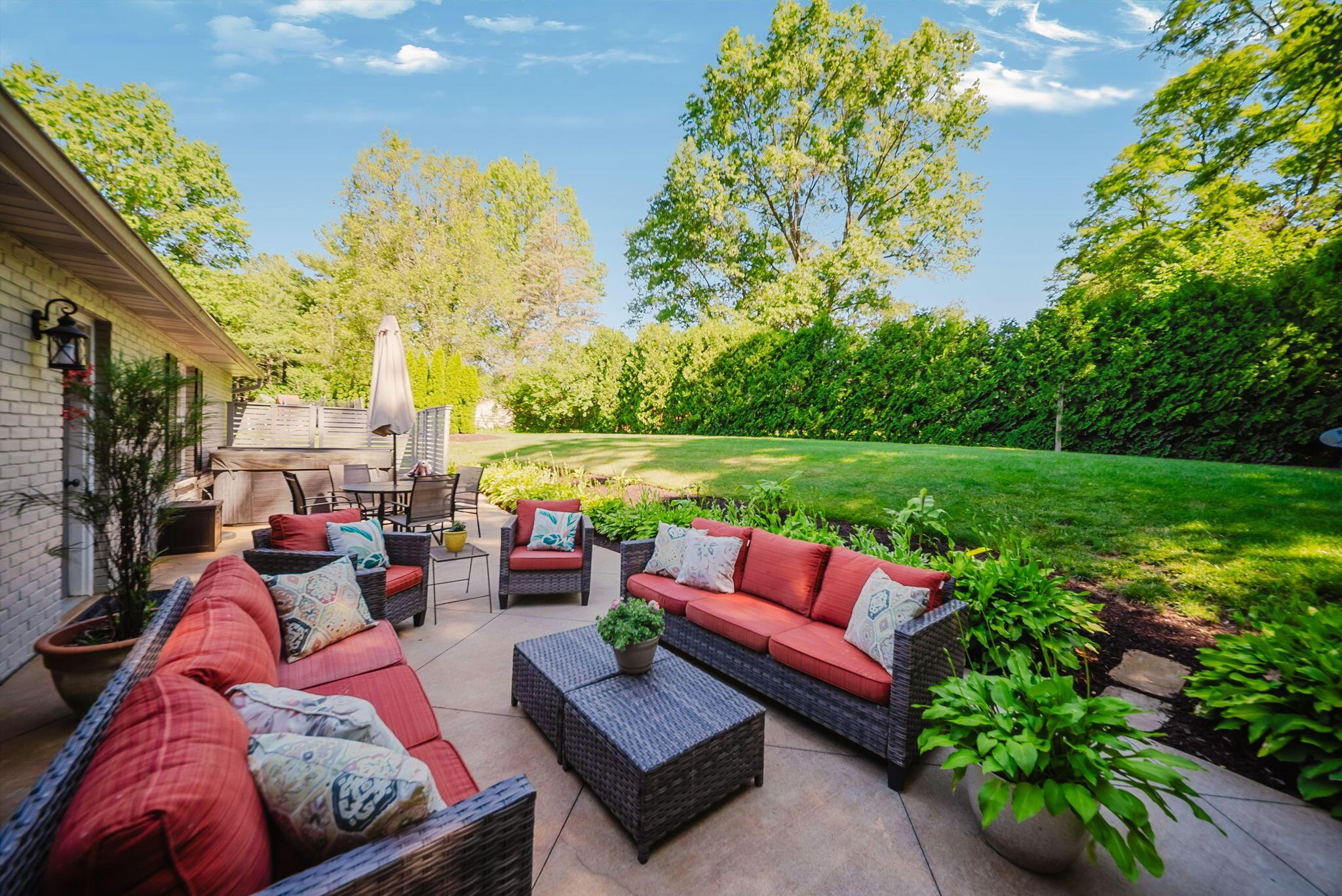 1186 Royal Oak Court