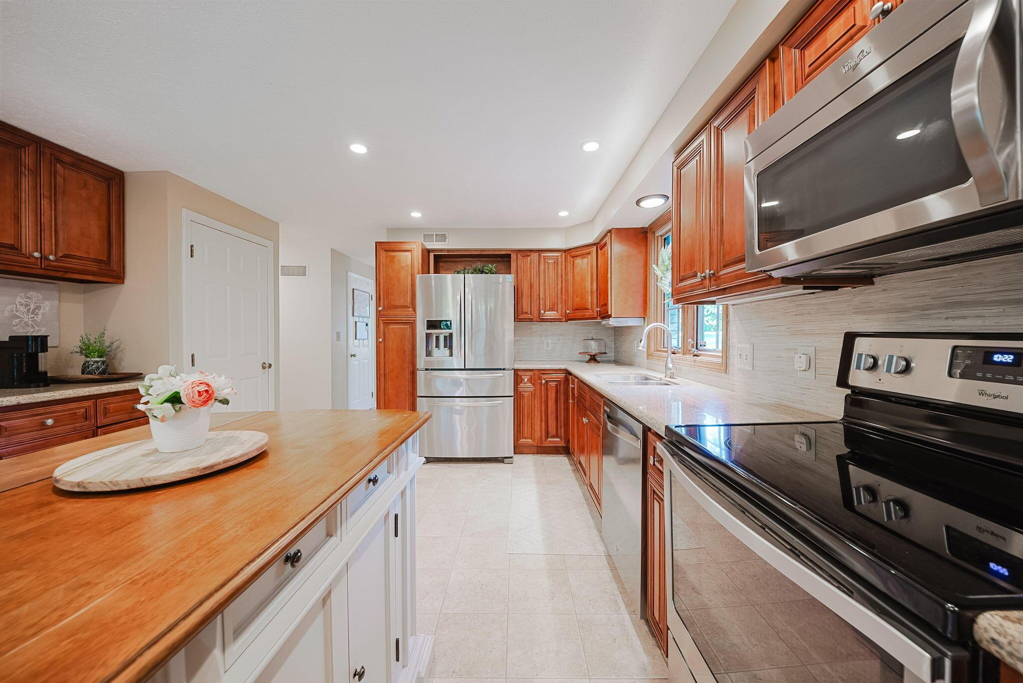1186 Royal Oak Court