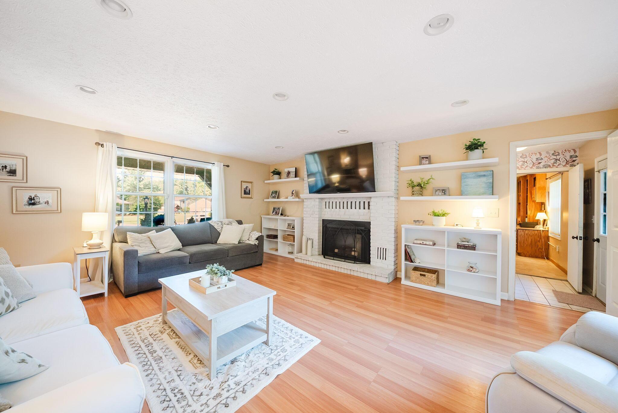 1186 Royal Oak Court