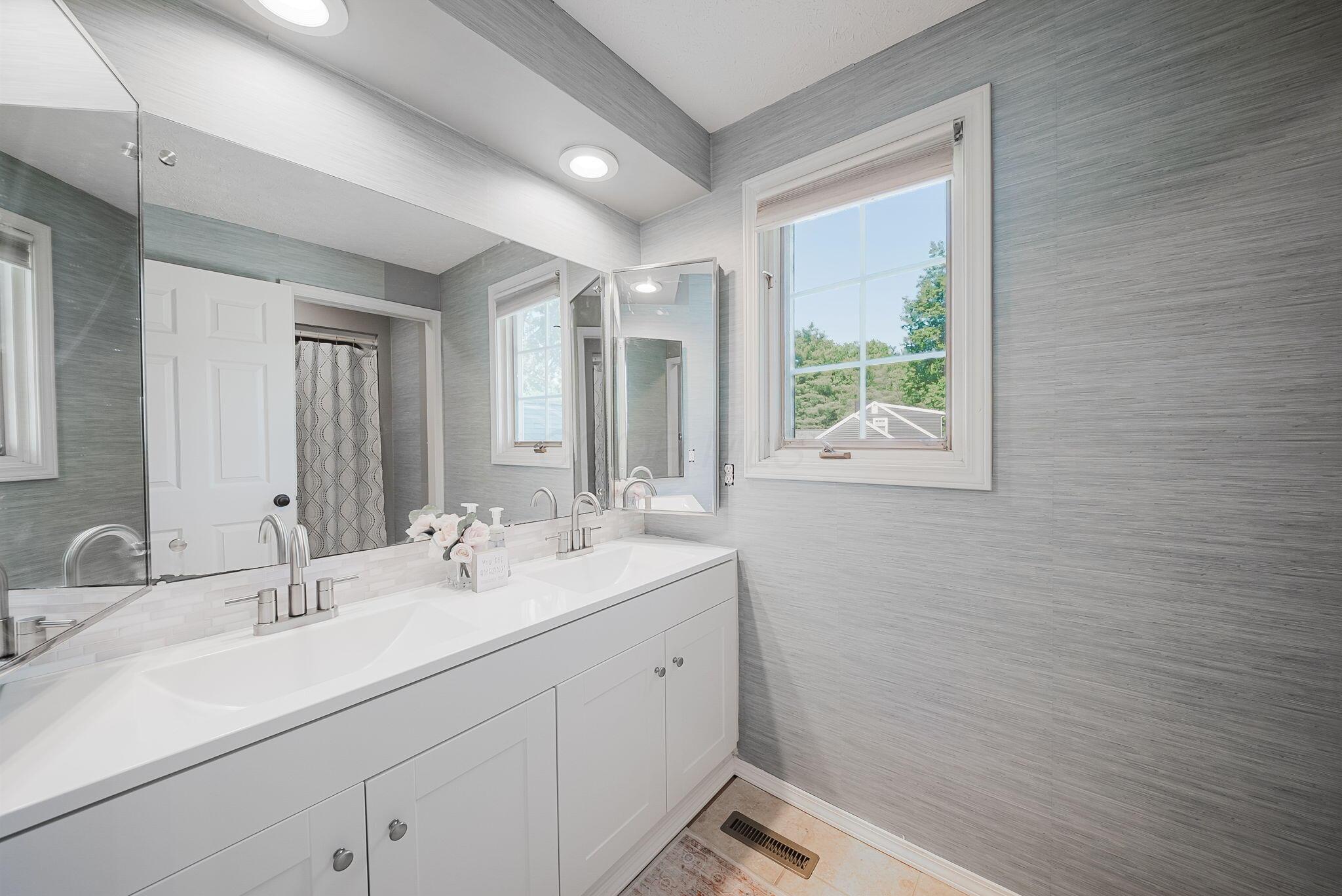1186 Royal Oak Court