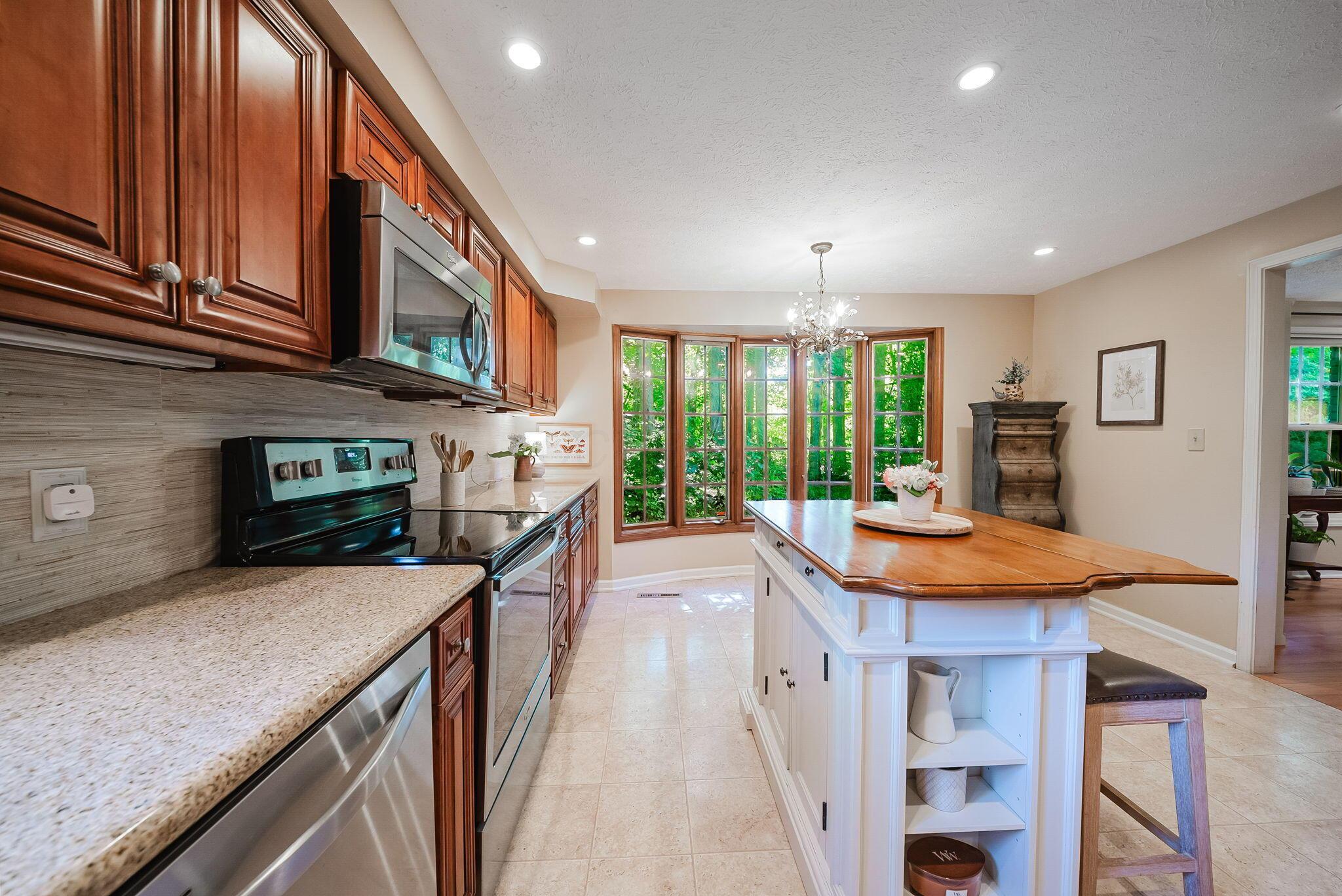 1186 Royal Oak Court