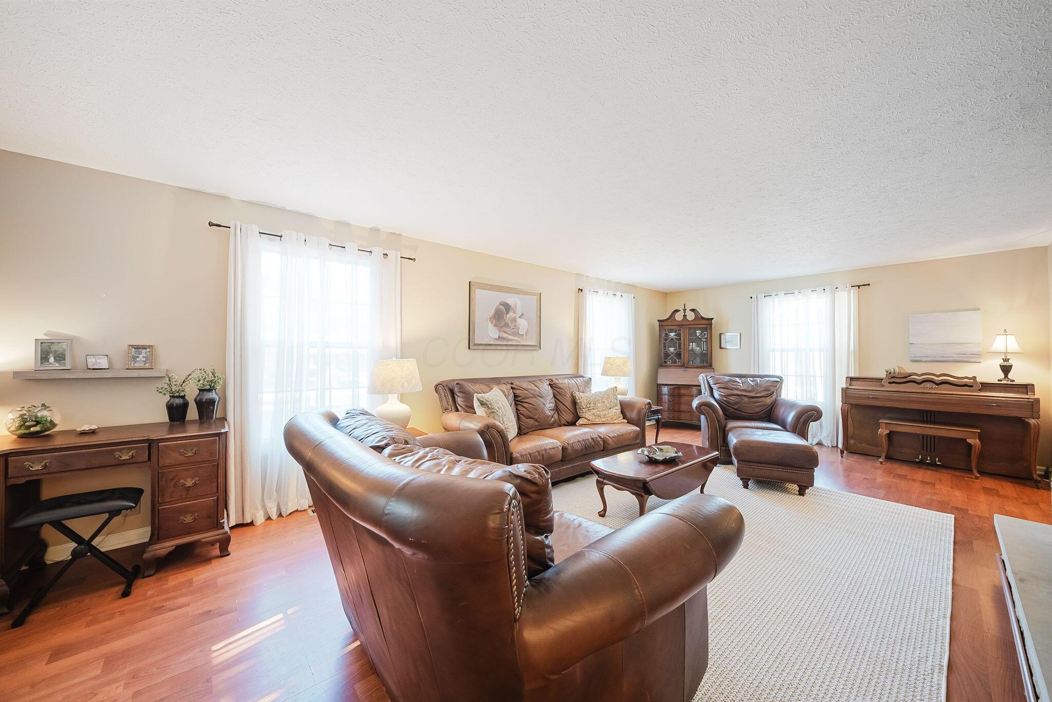 1186 Royal Oak Court