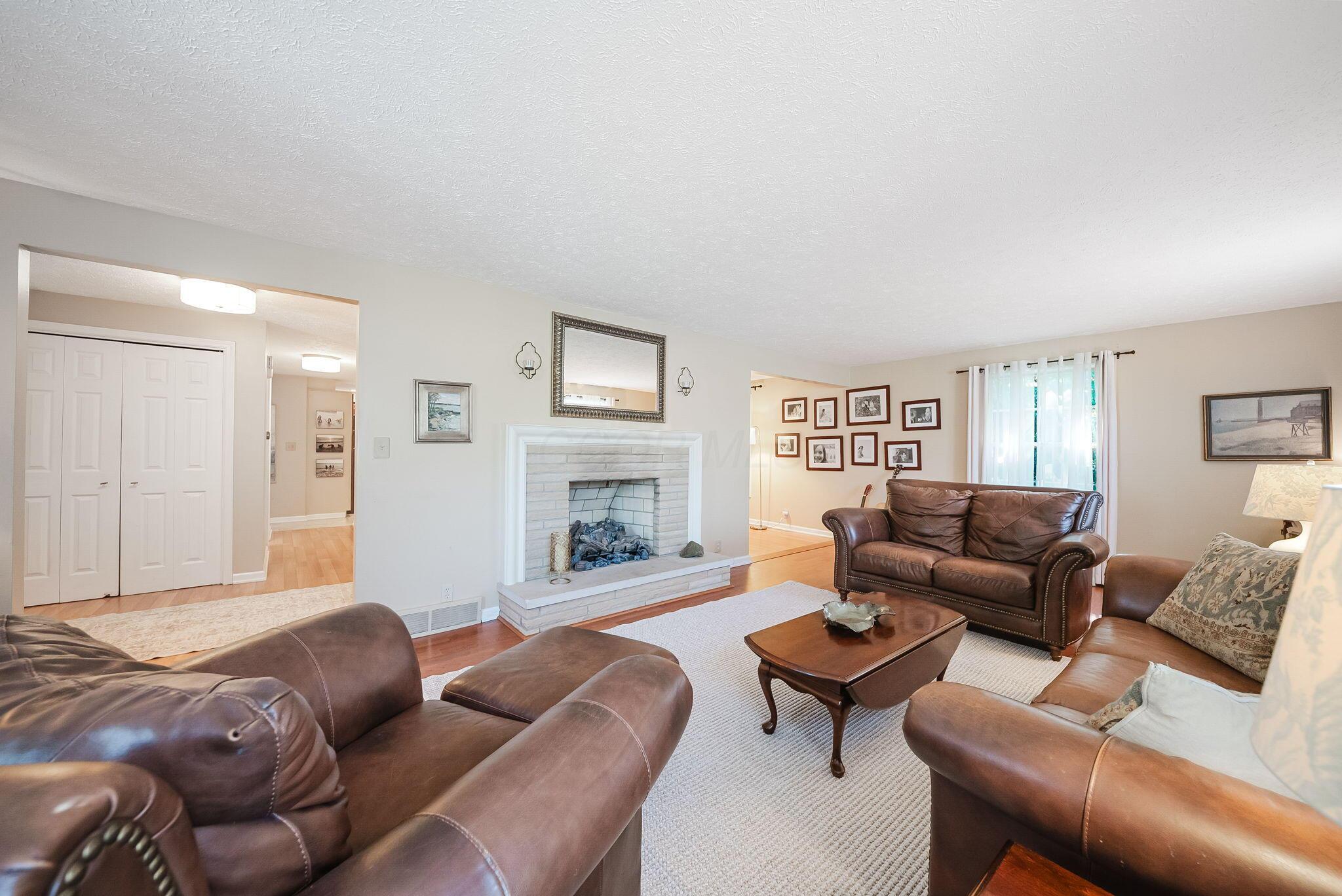 1186 Royal Oak Court