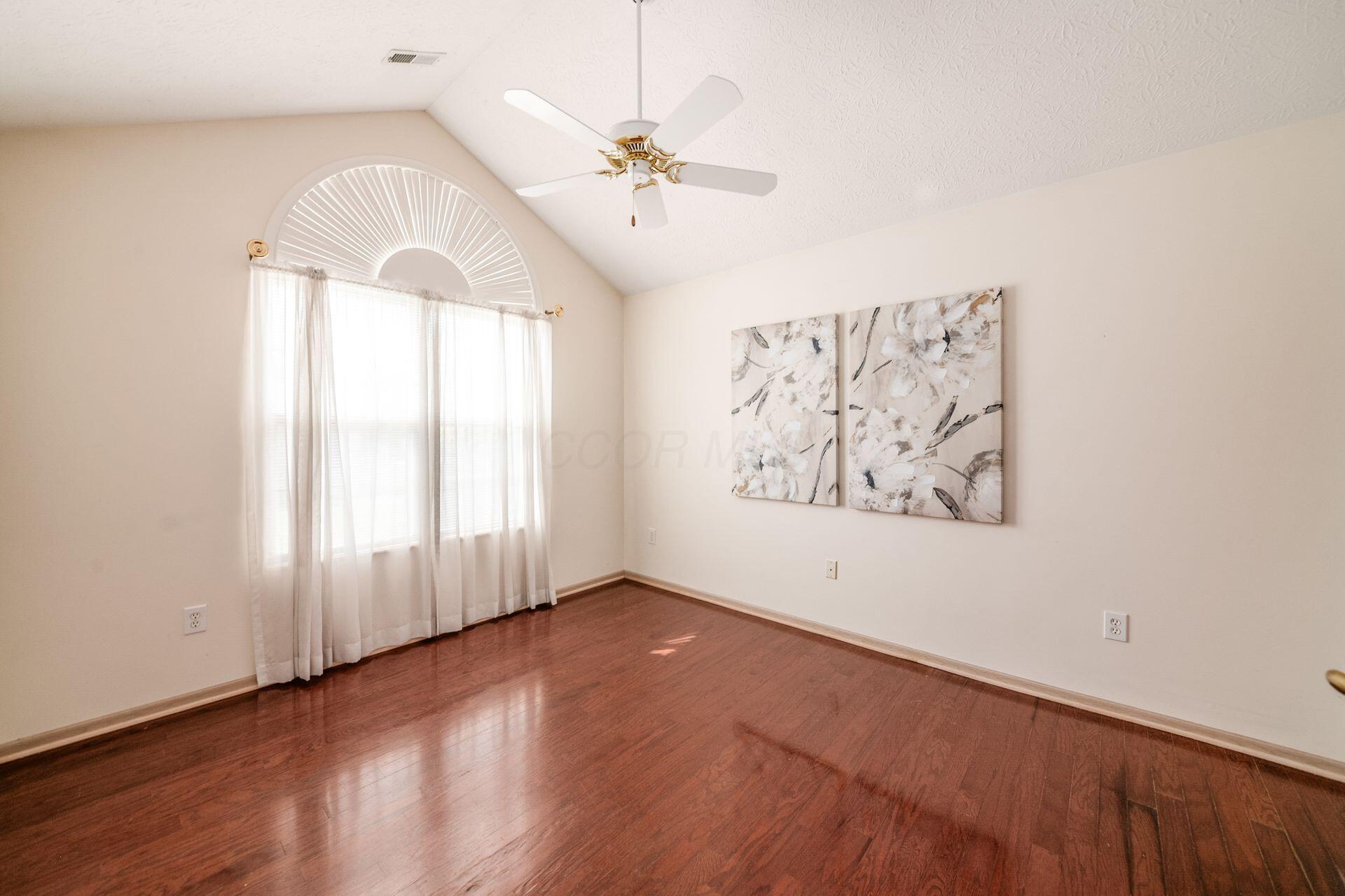 5606 Meadowood Lane