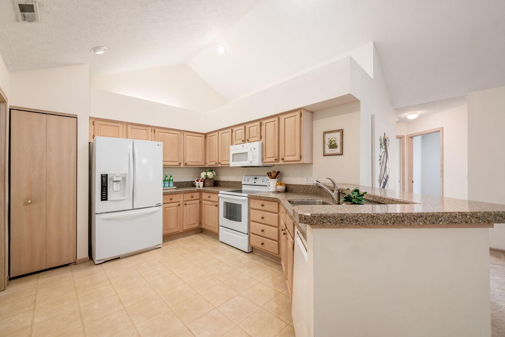 5606 Meadowood Lane